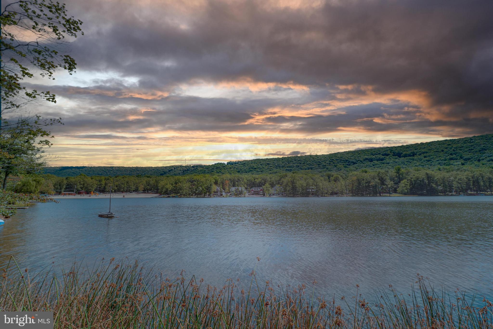 EAGLE ROCK RESORT - Residential