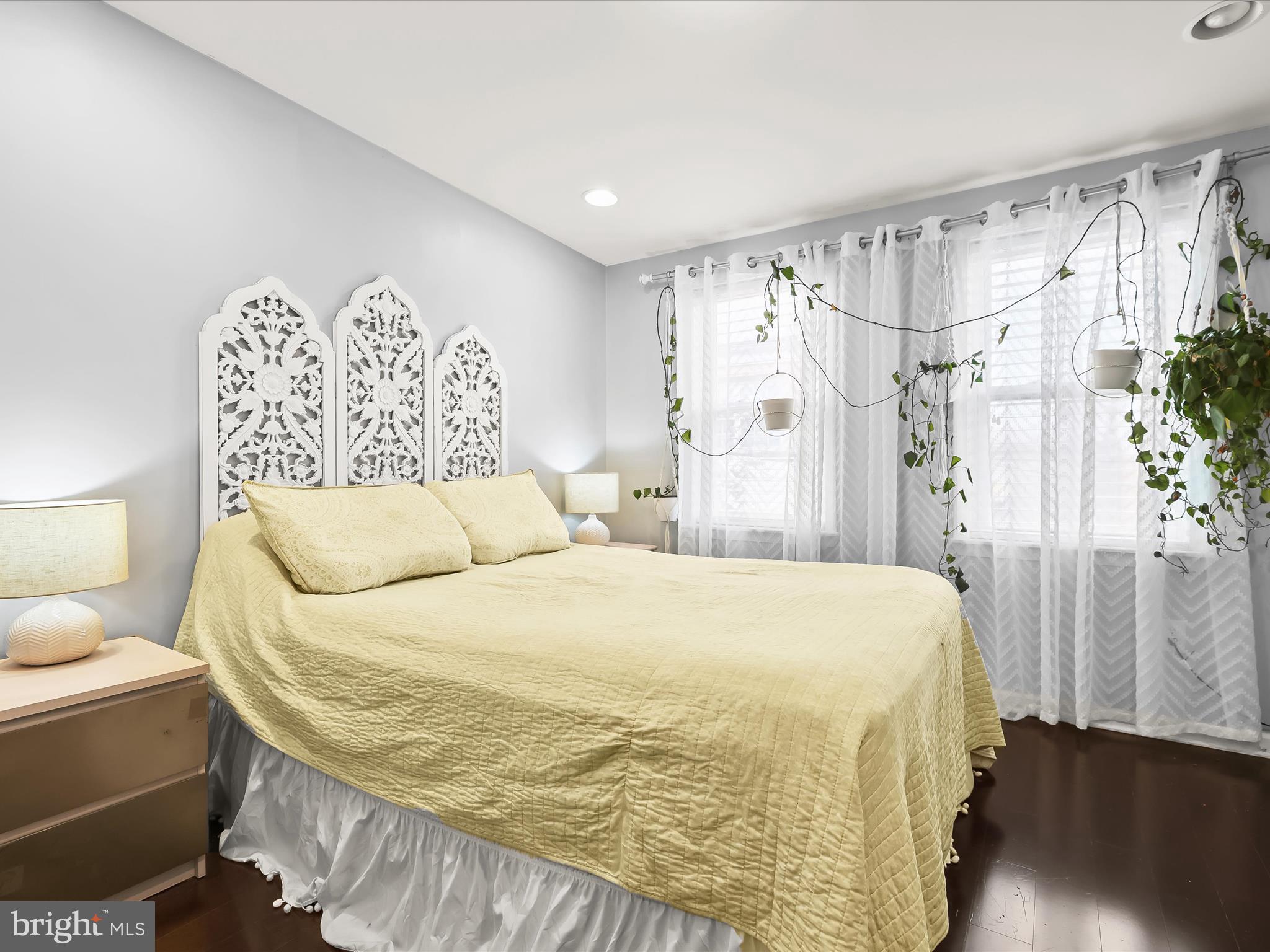 WASHINGTON VILLAGE - Residential