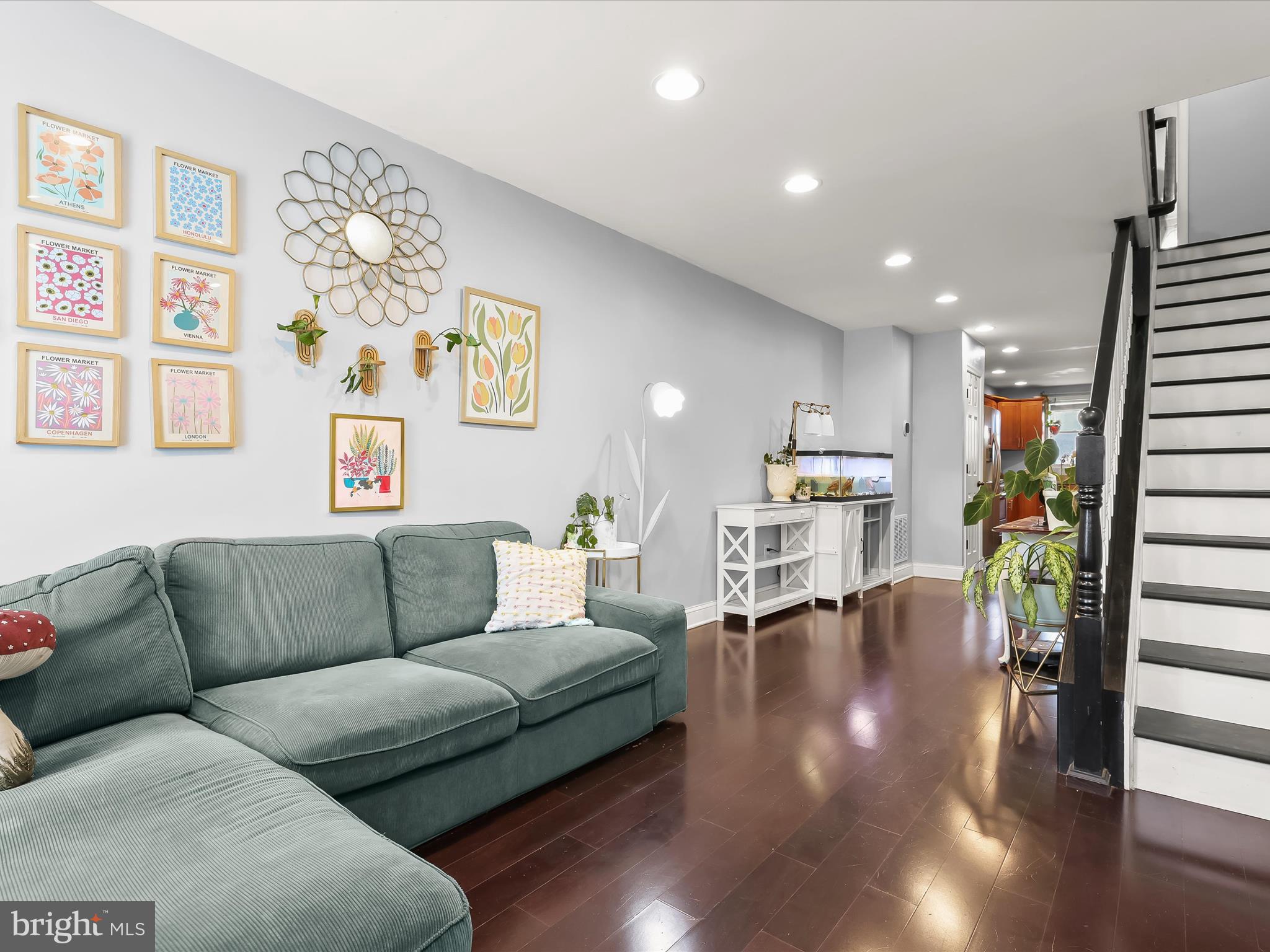 WASHINGTON VILLAGE - Residential