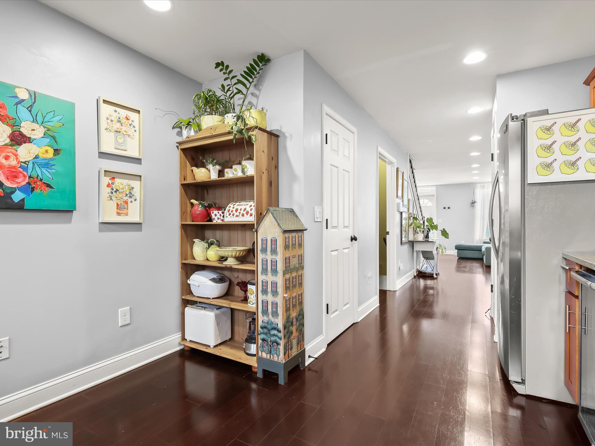 WASHINGTON VILLAGE - Residential