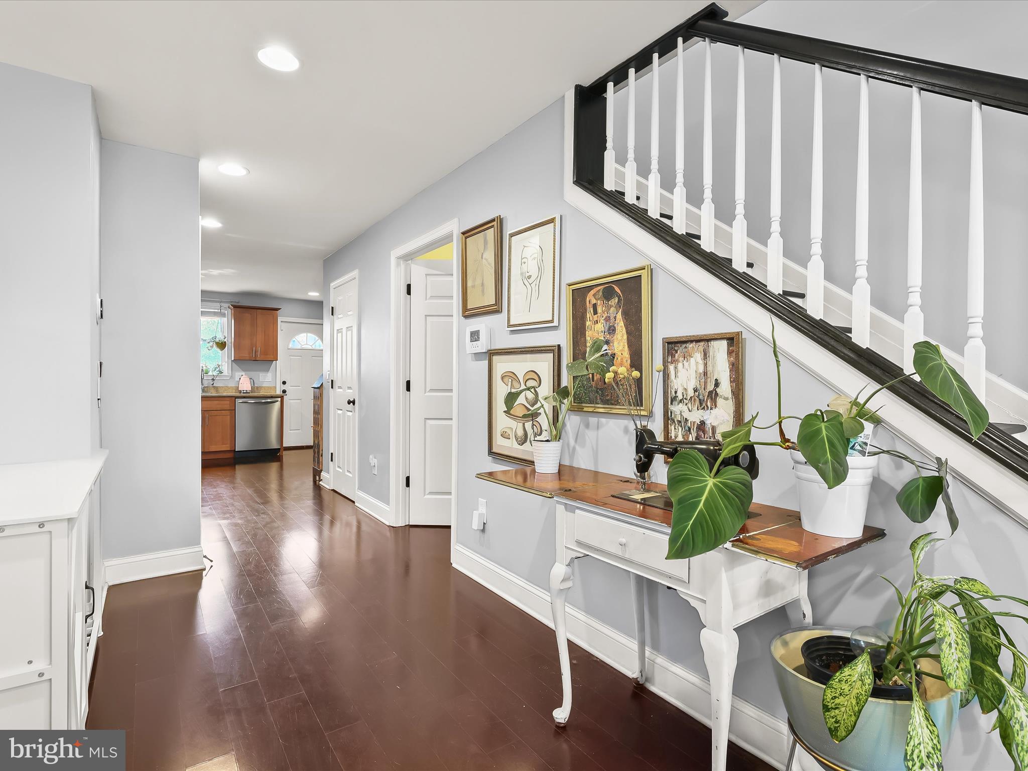 WASHINGTON VILLAGE - Residential