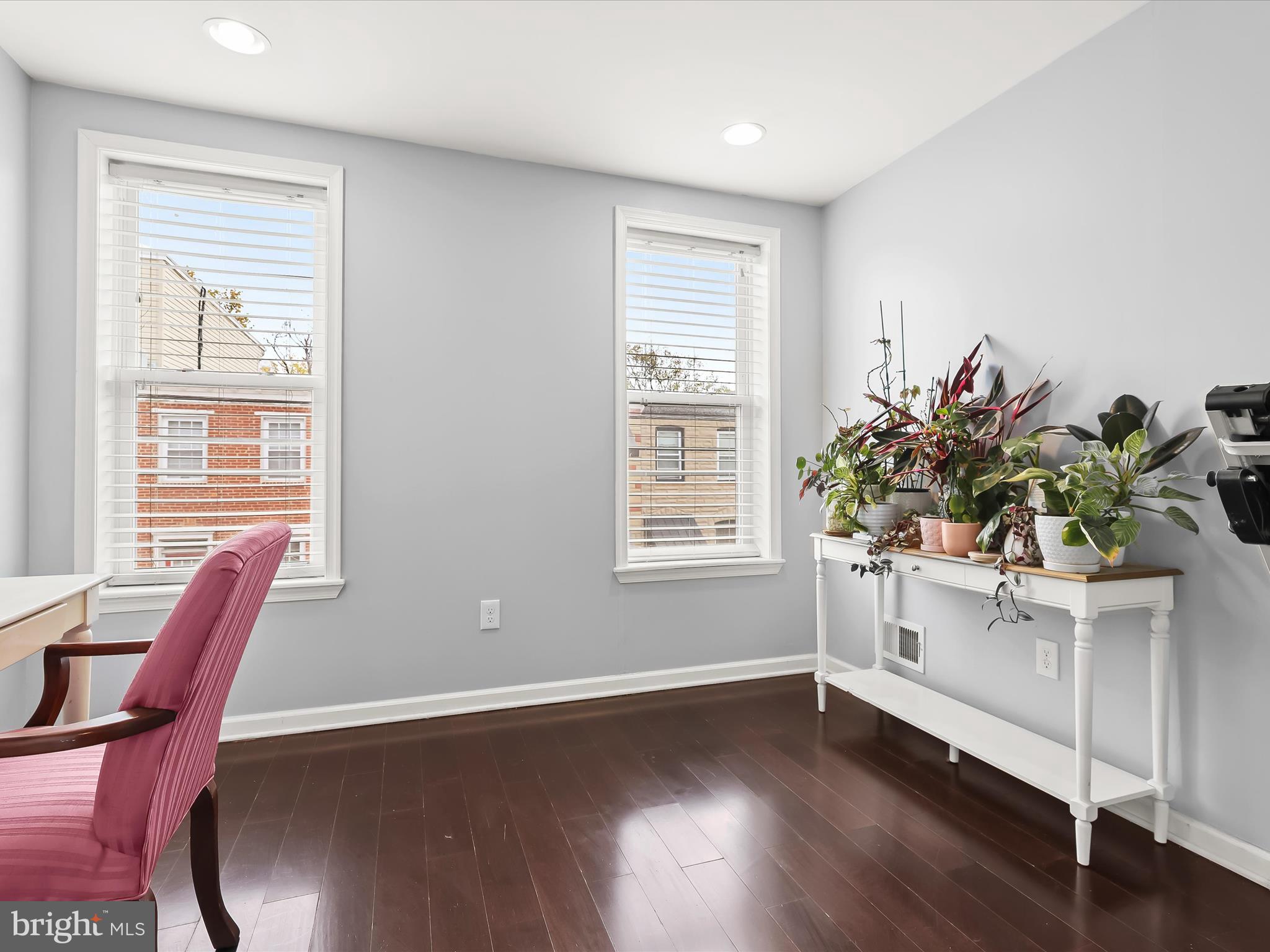 WASHINGTON VILLAGE - Residential