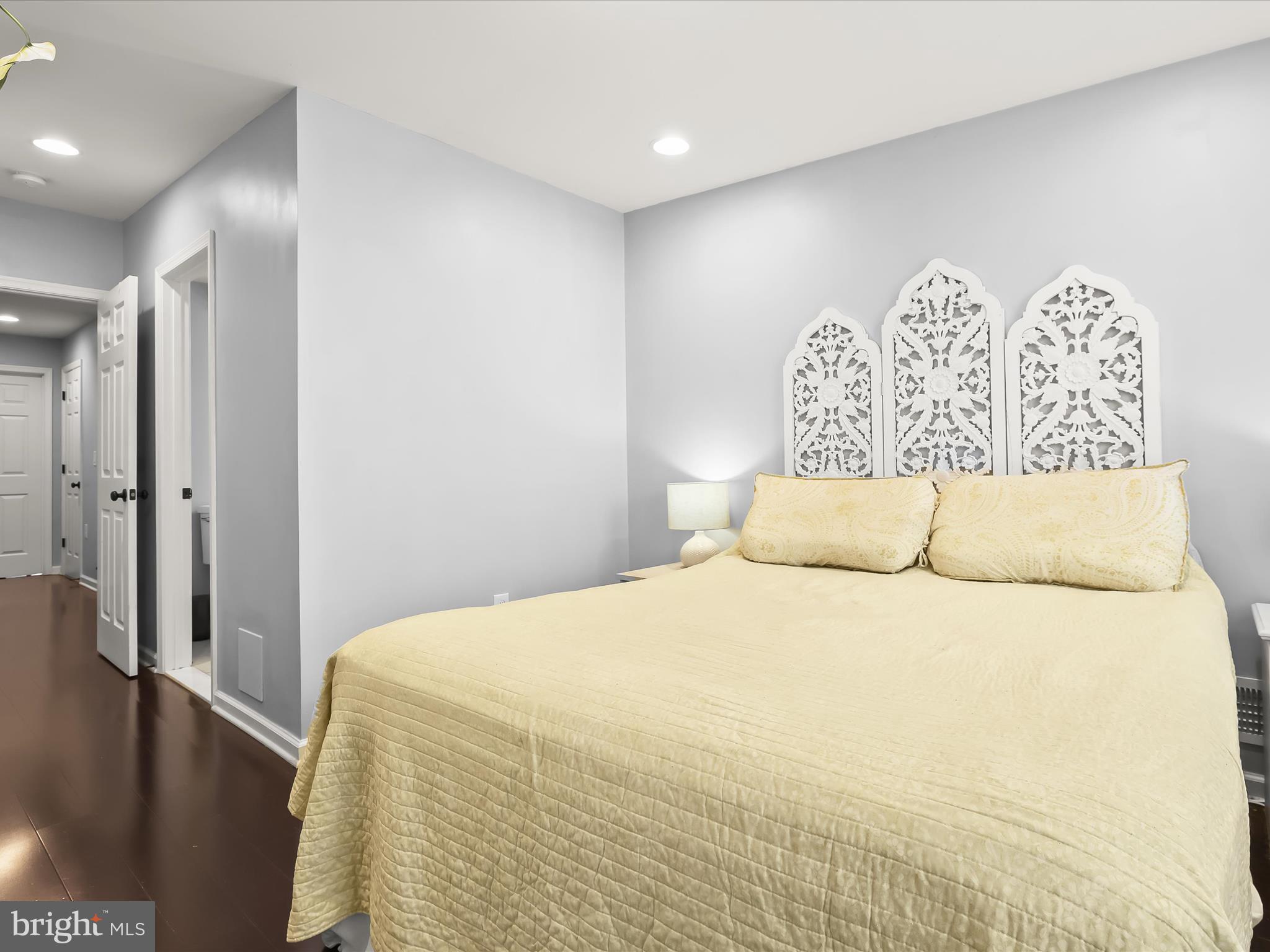 WASHINGTON VILLAGE - Residential