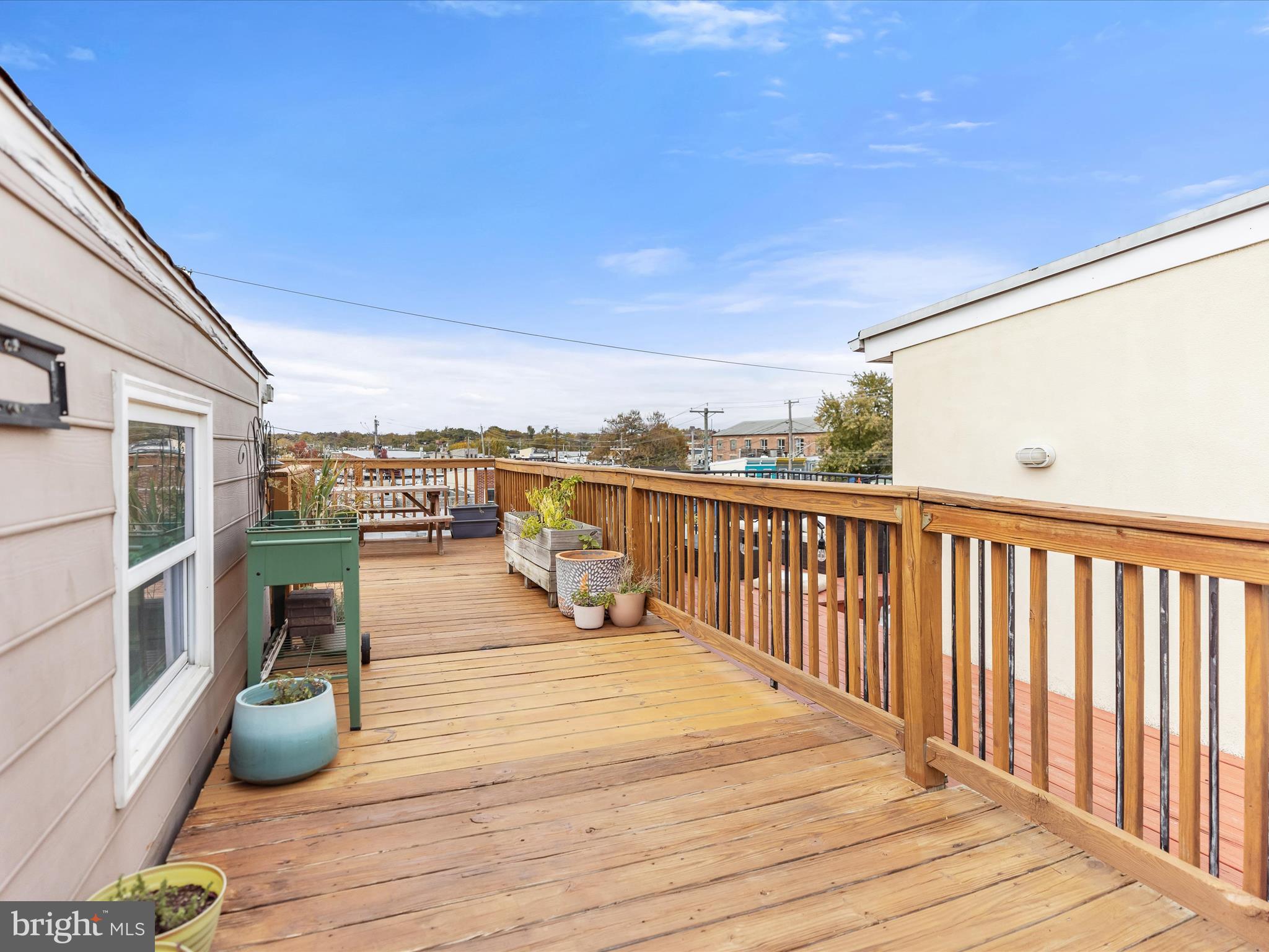 WASHINGTON VILLAGE - Residential