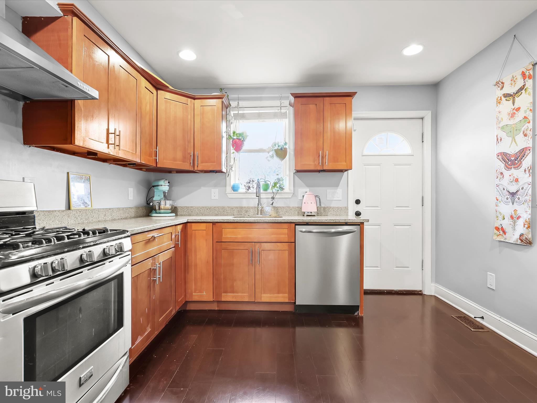 WASHINGTON VILLAGE - Residential