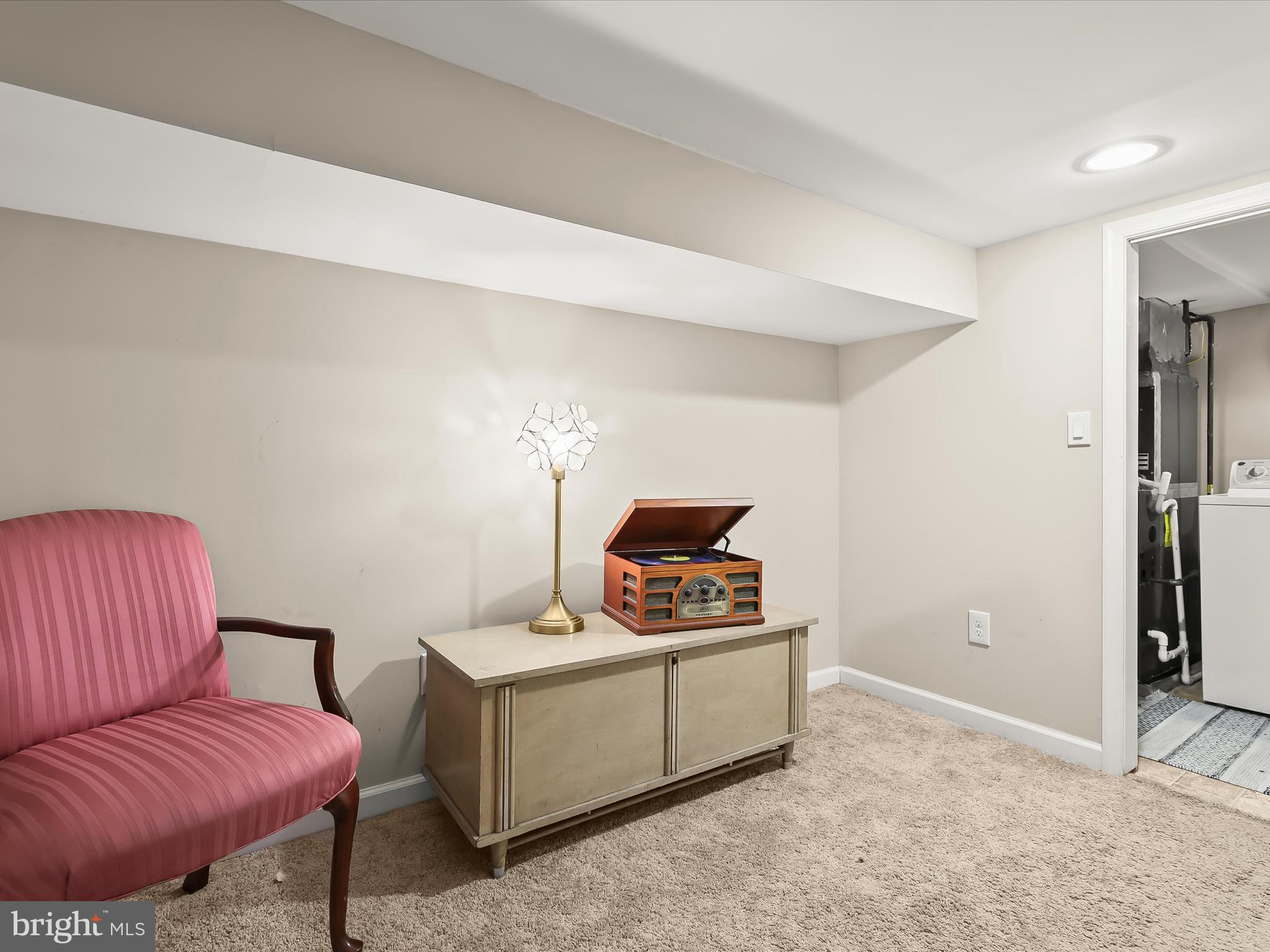 WASHINGTON VILLAGE - Residential