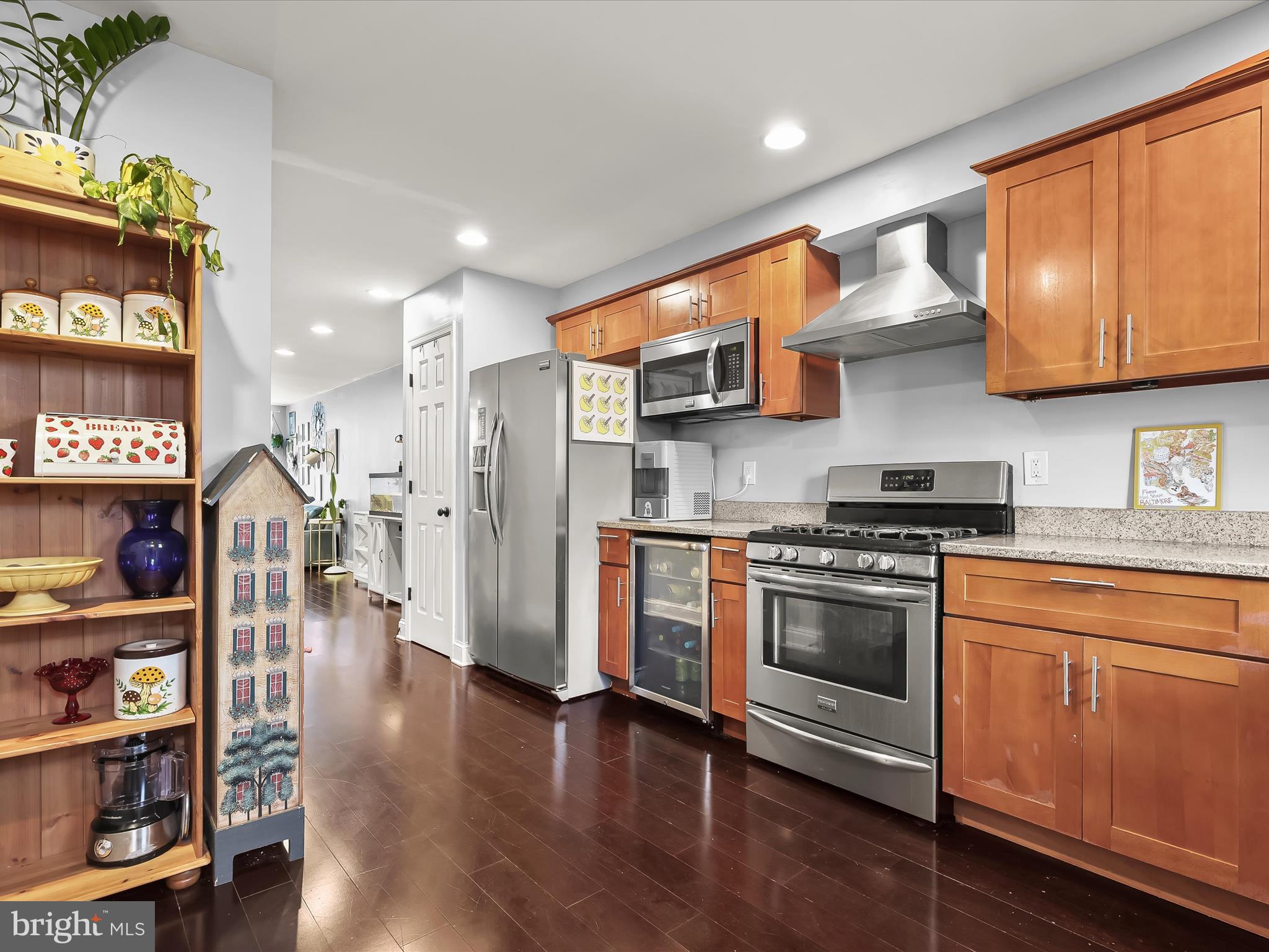 WASHINGTON VILLAGE - Residential