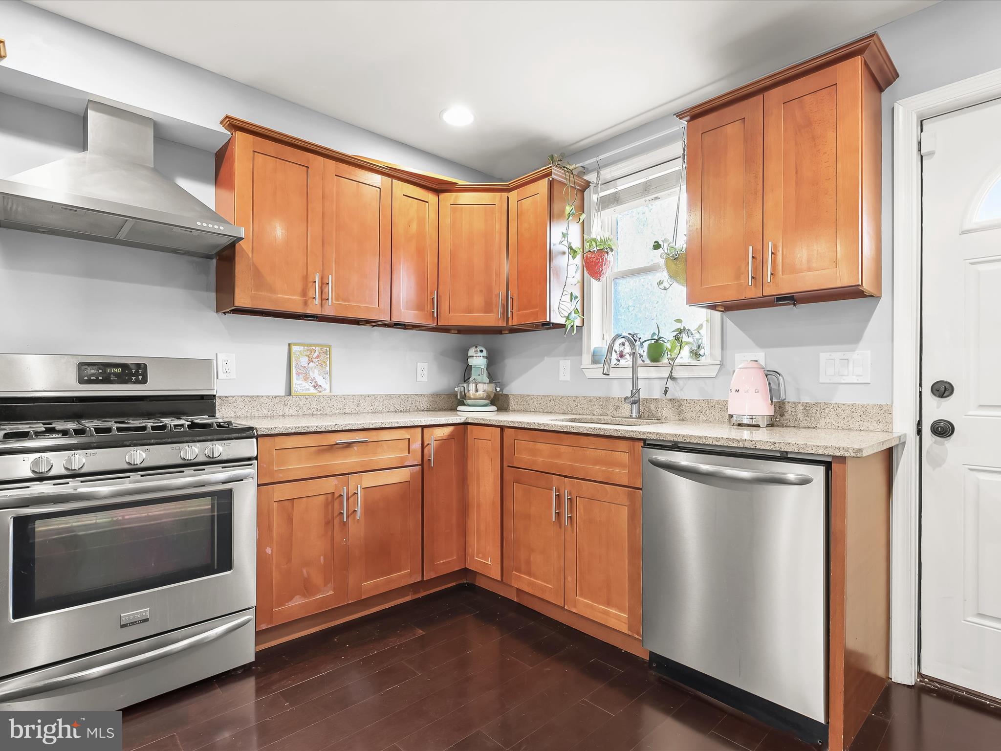 WASHINGTON VILLAGE - Residential