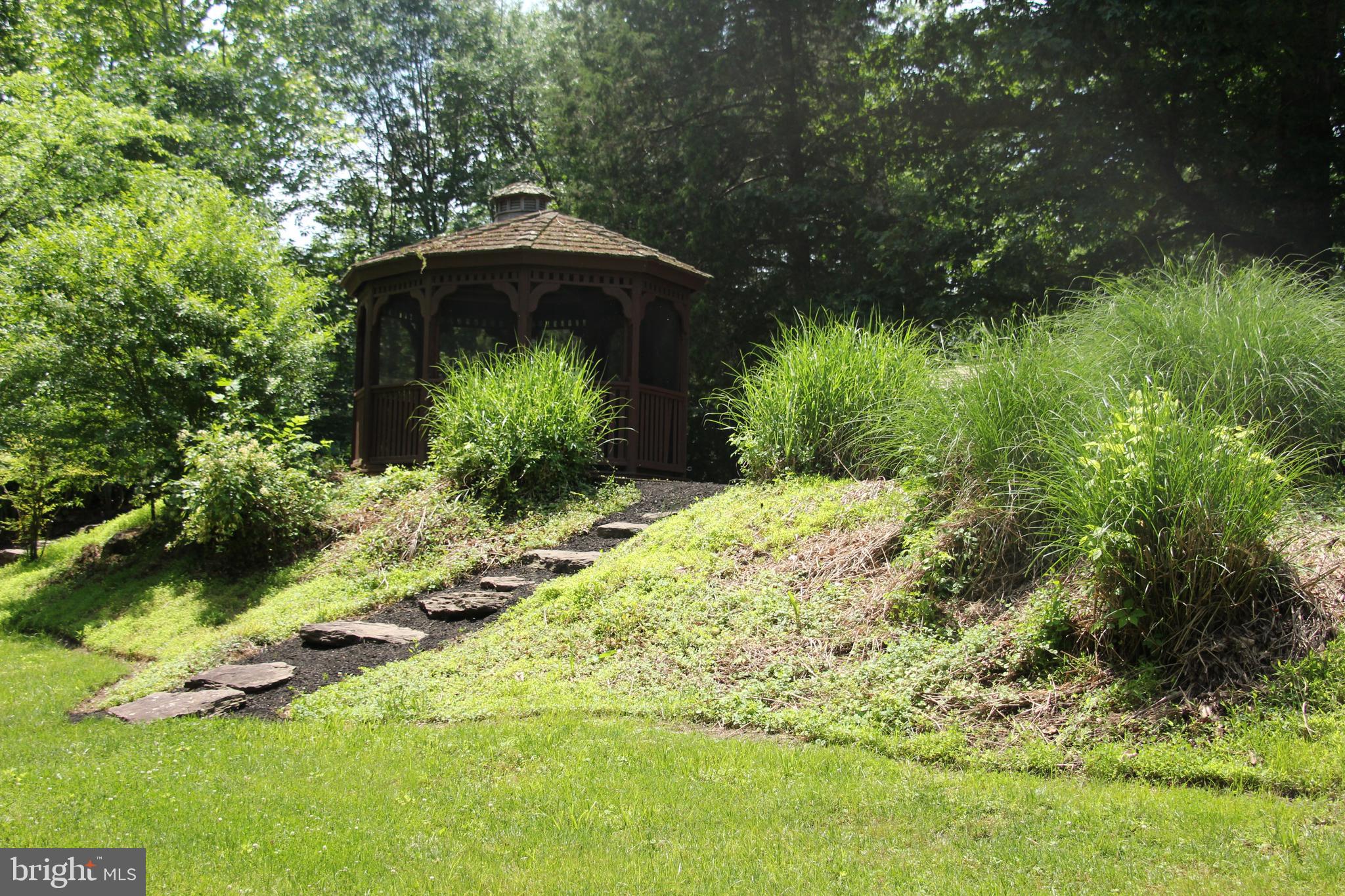 YORKSHIRE ACRES - Residential