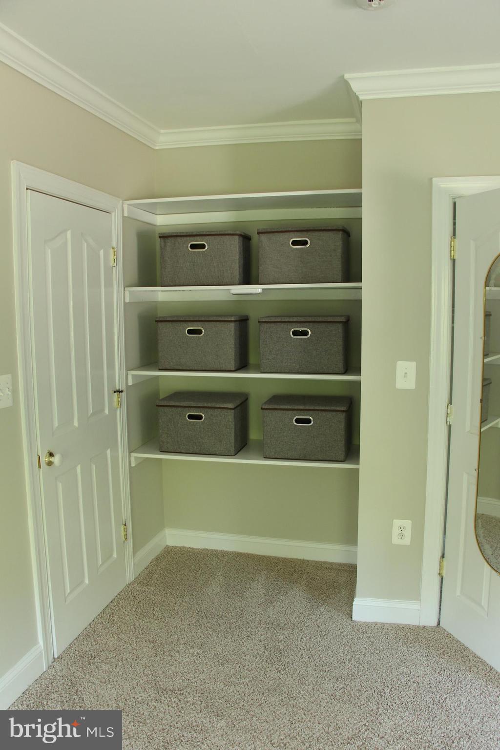 YORKSHIRE ACRES - Residential