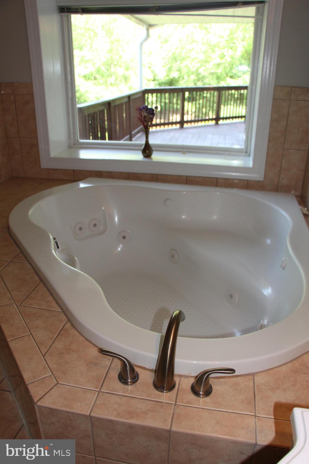 YORKSHIRE ACRES - Residential