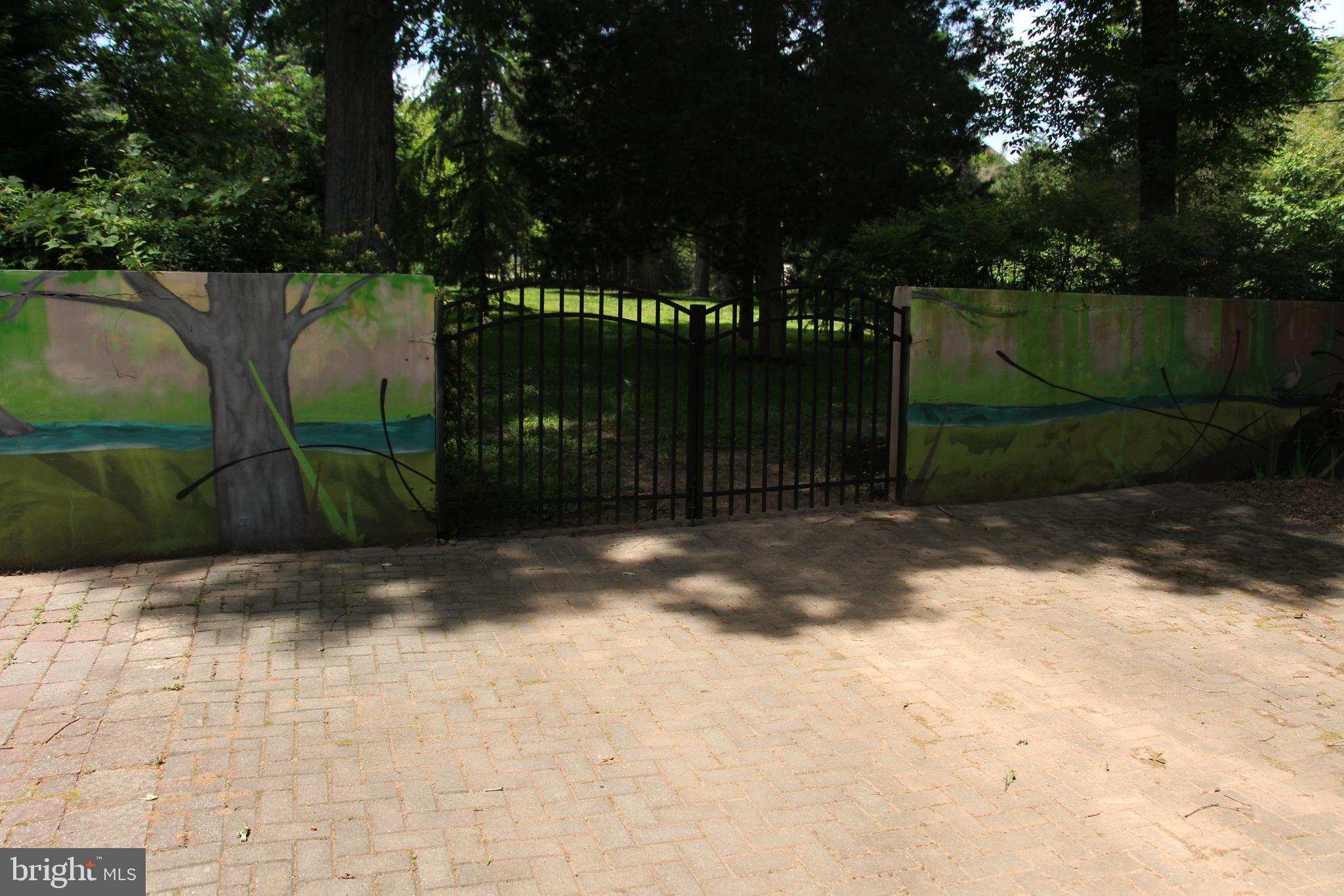 YORKSHIRE ACRES - Residential