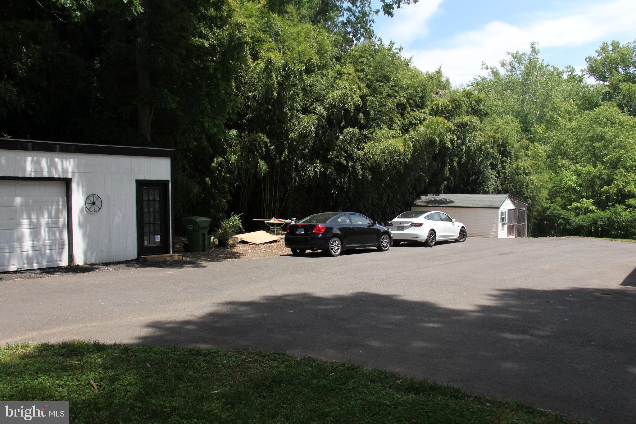 YORKSHIRE ACRES - Residential