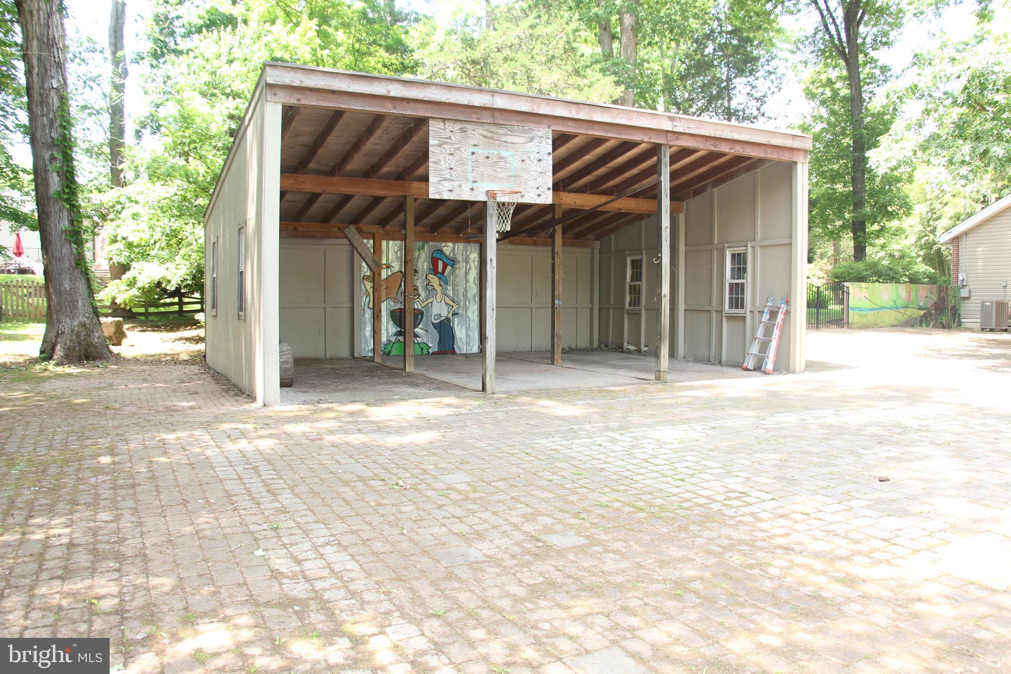 YORKSHIRE ACRES - Residential