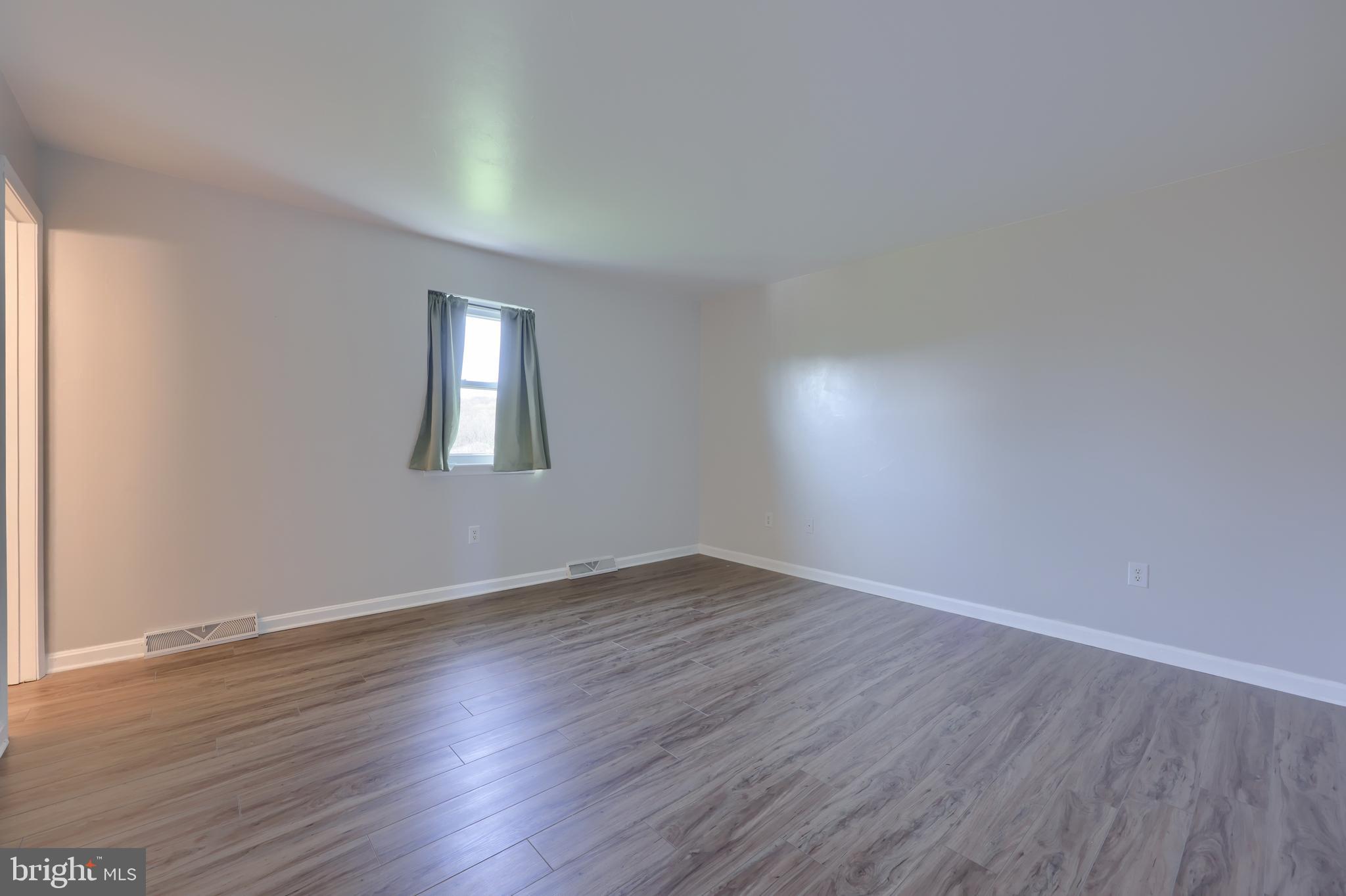 WINDSOR TWP - Residential