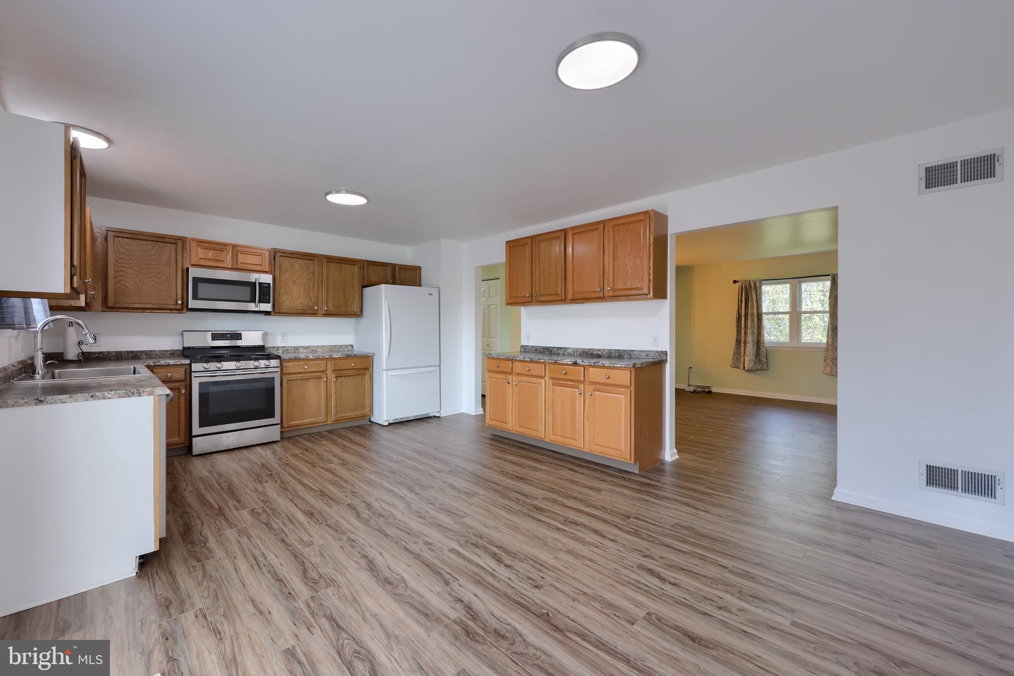 WINDSOR TWP - Residential