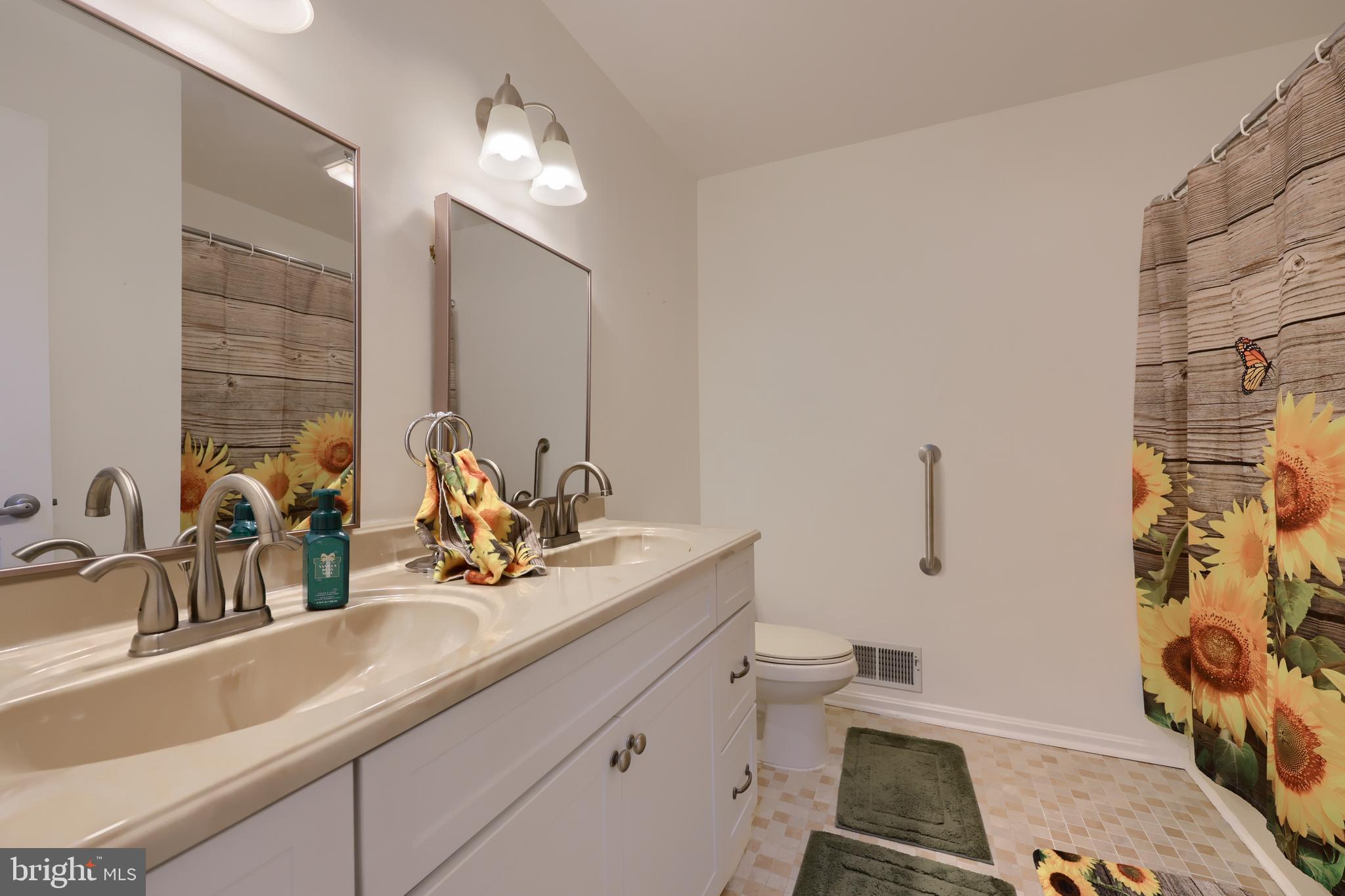 WINDSOR TWP - Residential