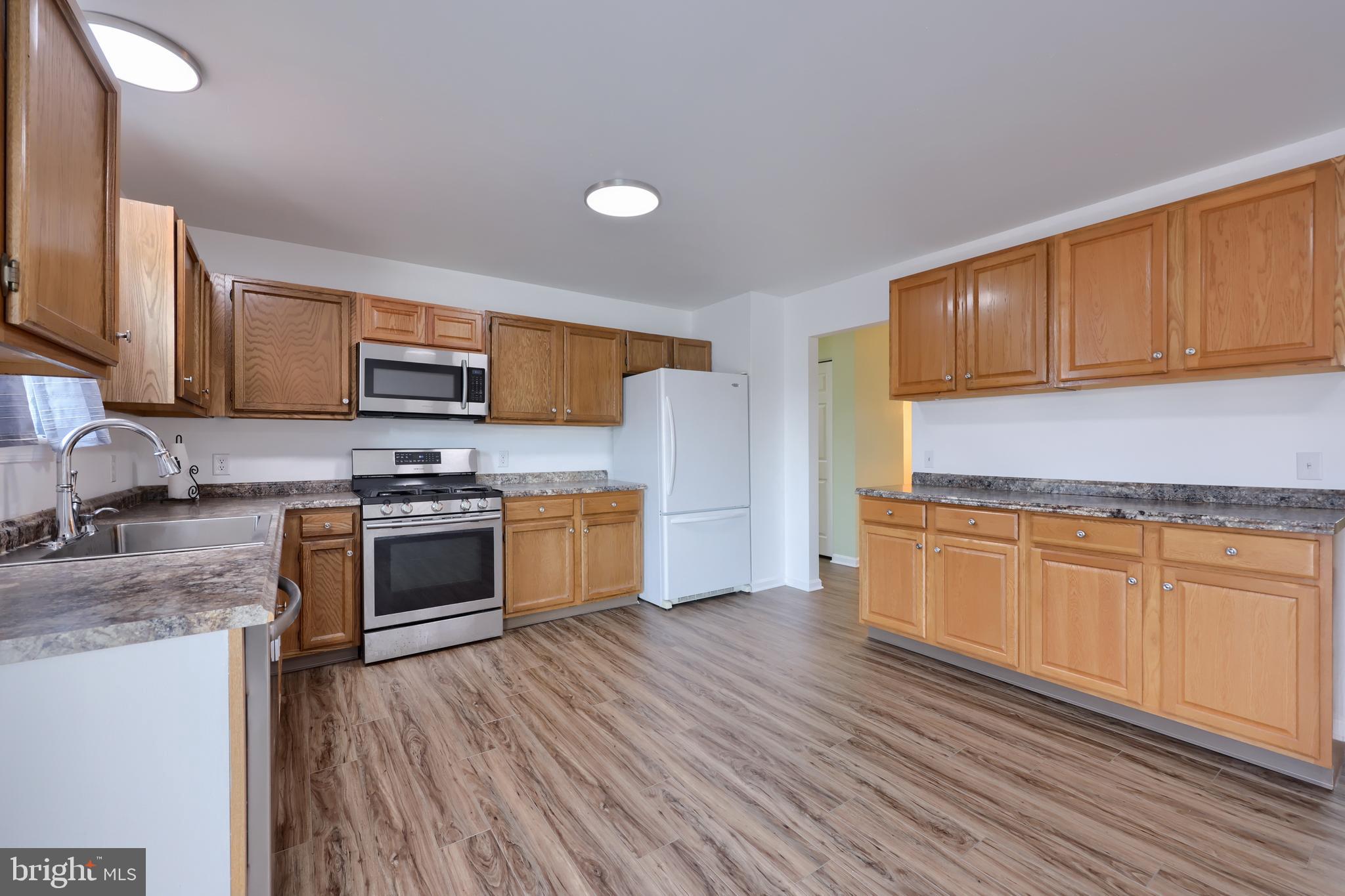 WINDSOR TWP - Residential