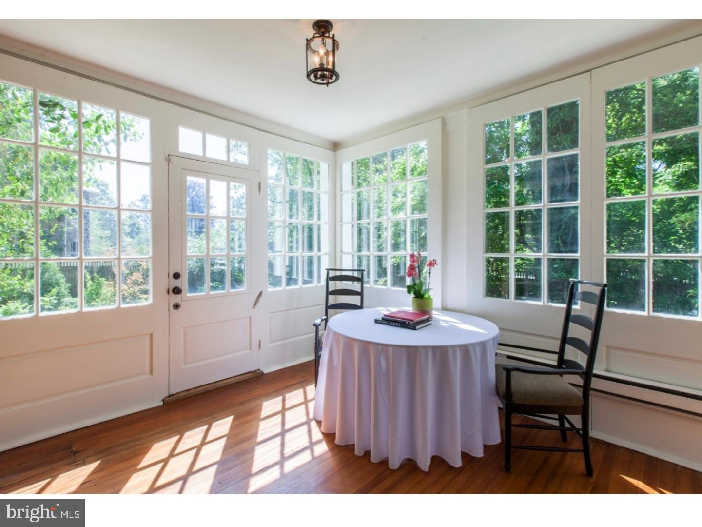 CHESTNUT HILL - Residential