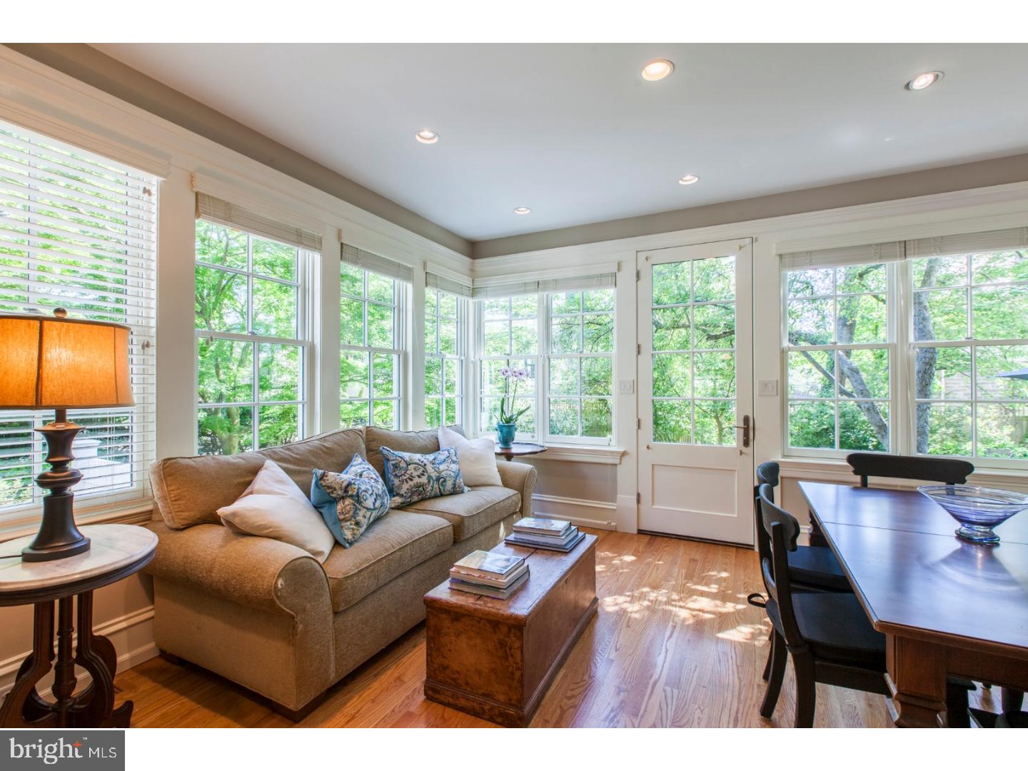 CHESTNUT HILL - Residential