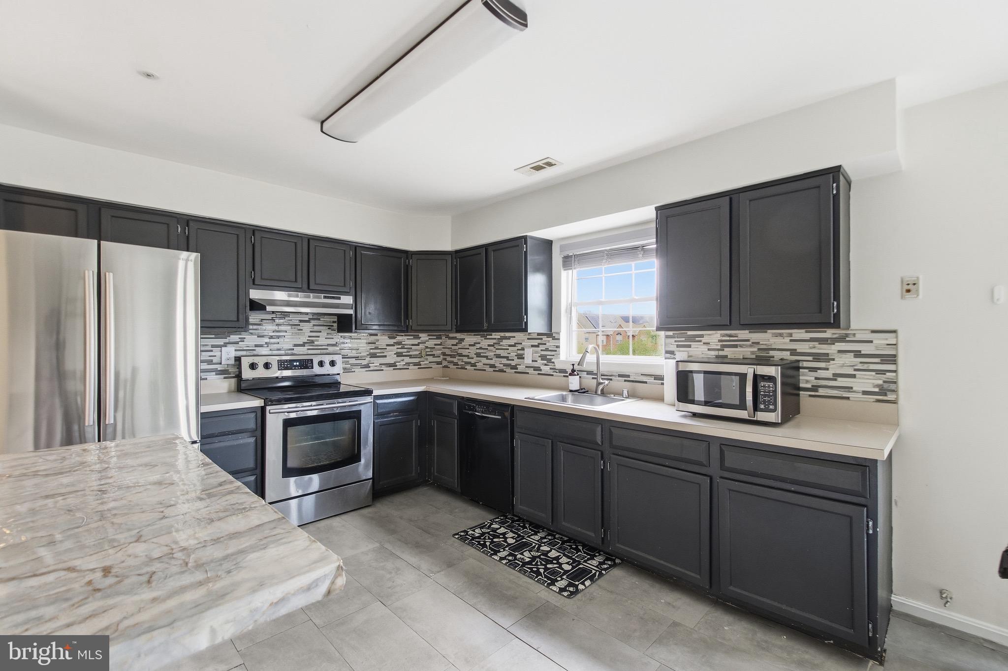 CLINTON DALE TOWNHOUSES - Residential