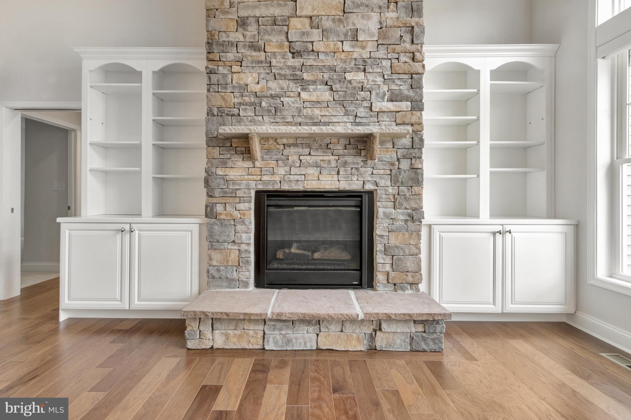 TIDEWATER LANDING - Residential