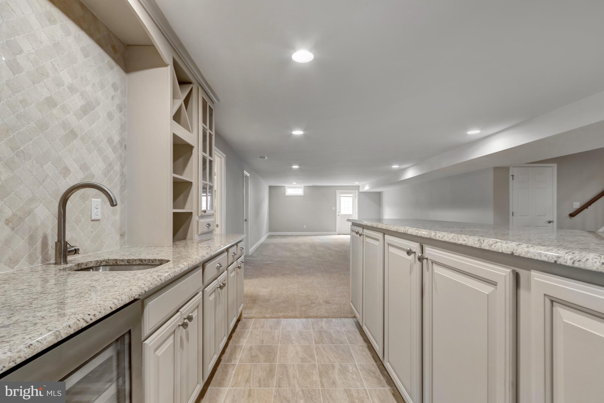 TIDEWATER LANDING - Residential