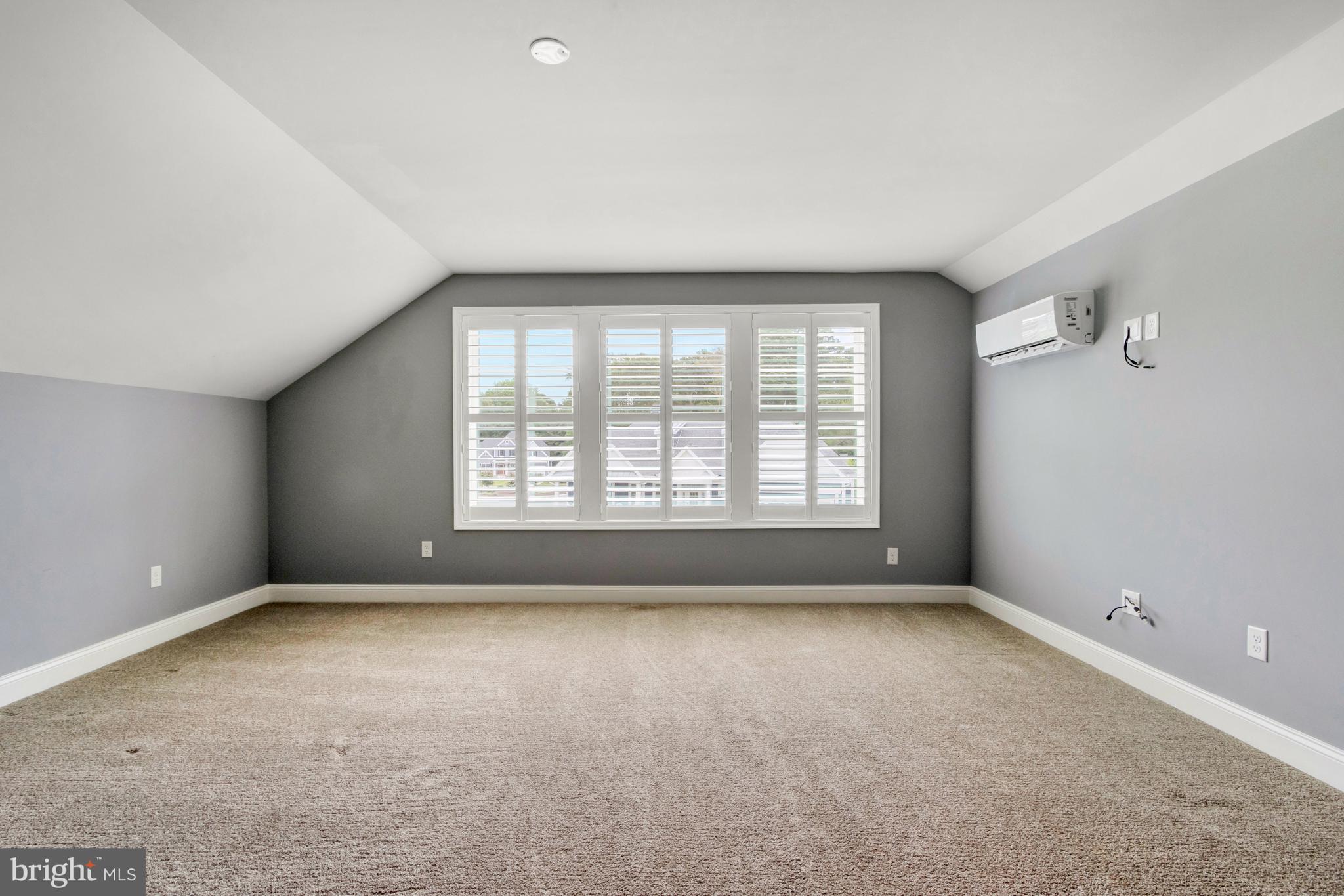 TIDEWATER LANDING - Residential