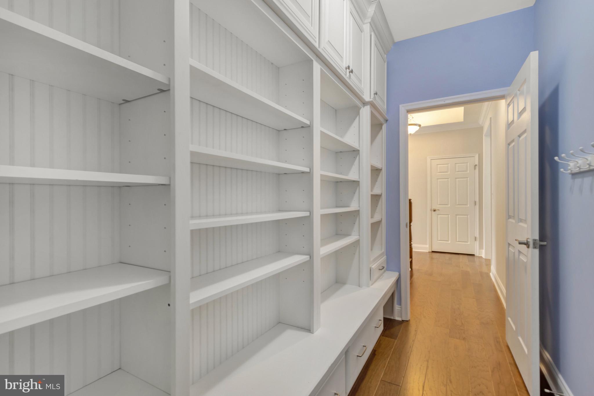 TIDEWATER LANDING - Residential