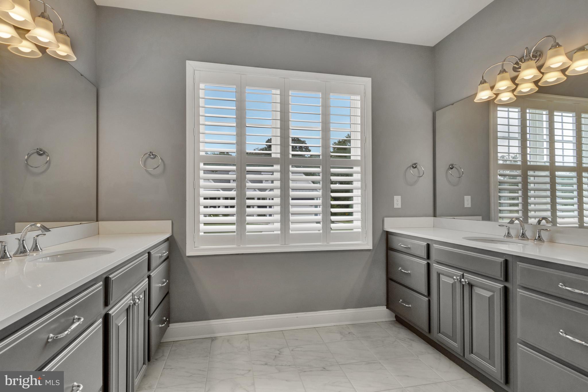 TIDEWATER LANDING - Residential