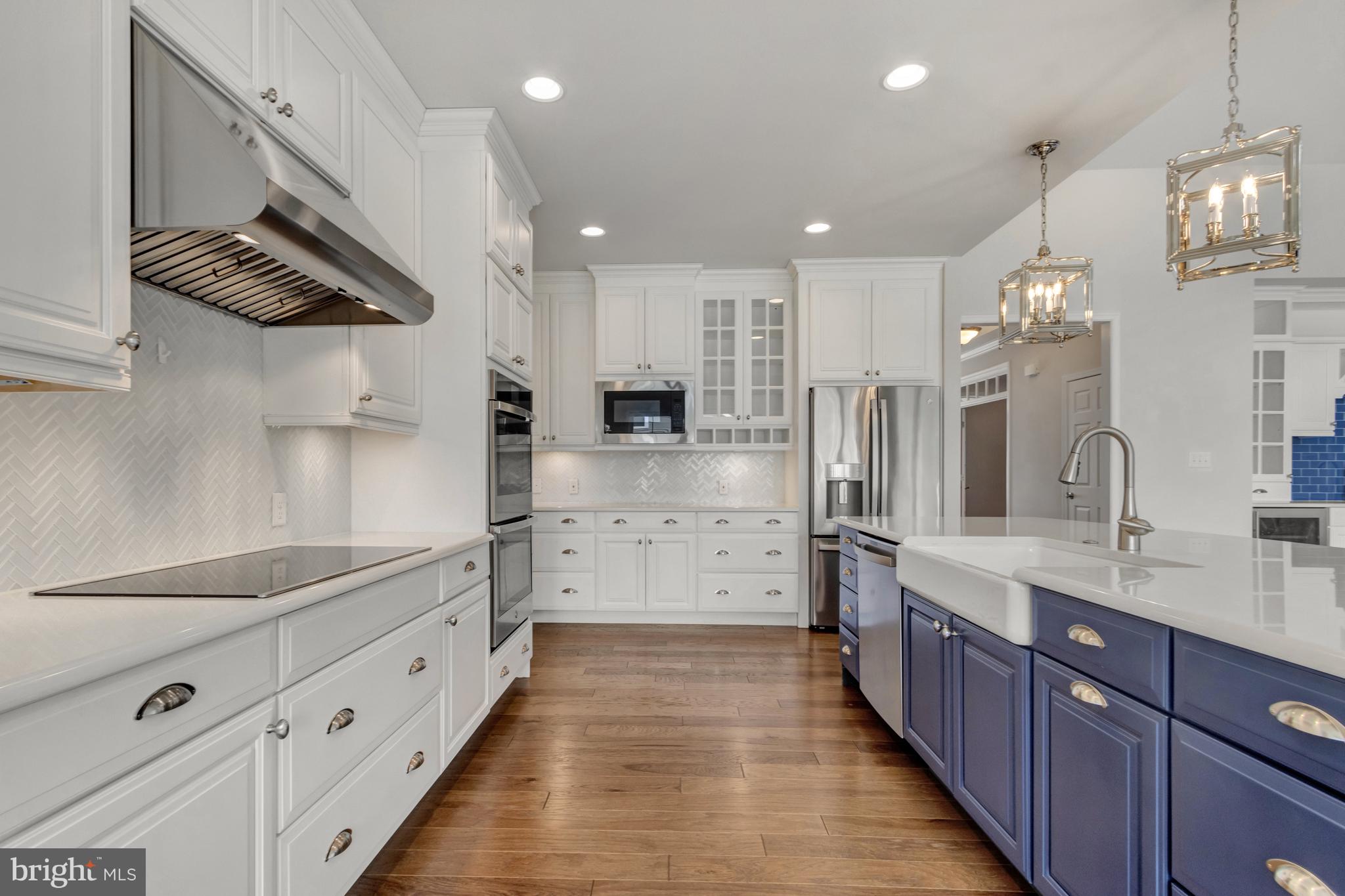 TIDEWATER LANDING - Residential