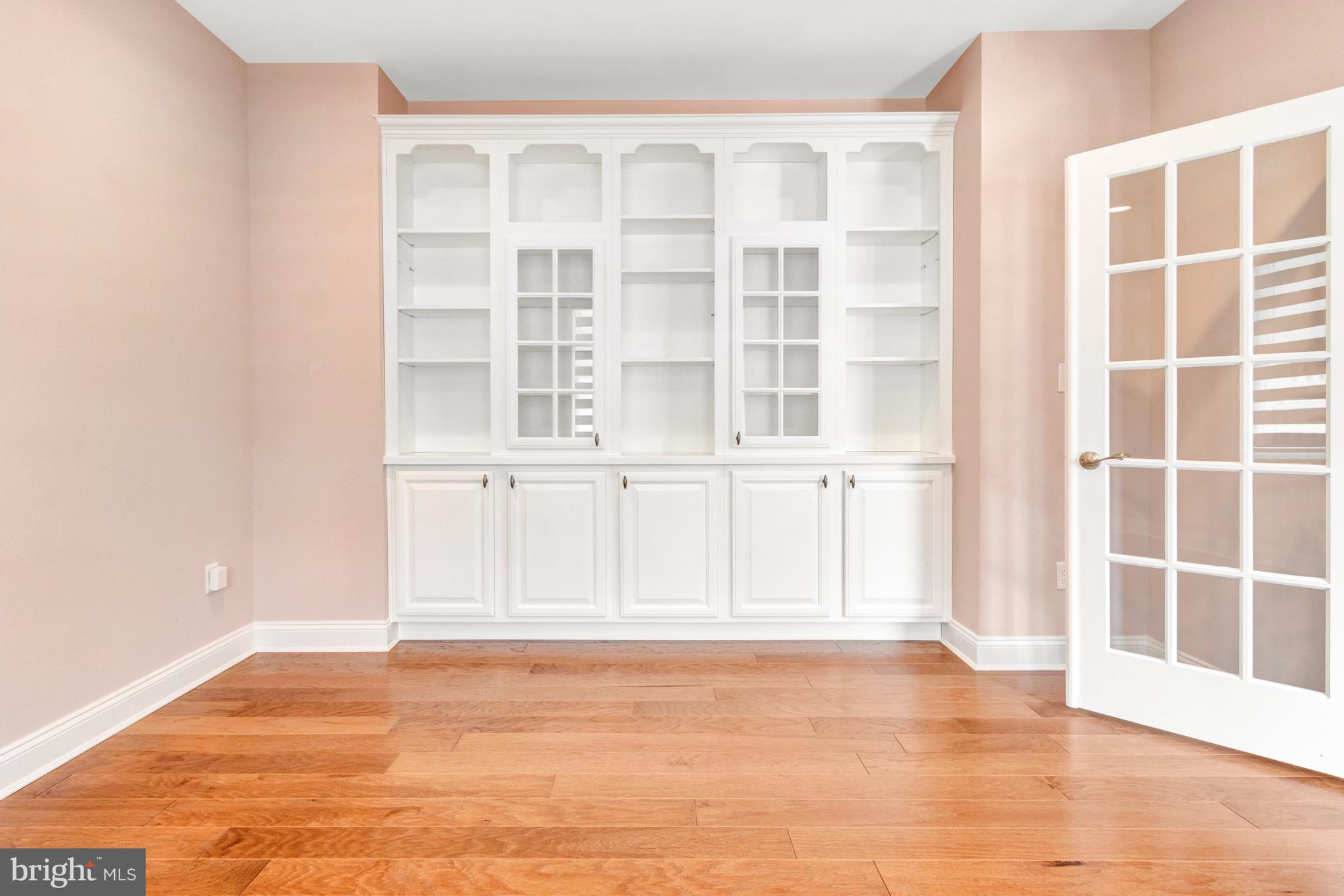 TIDEWATER LANDING - Residential