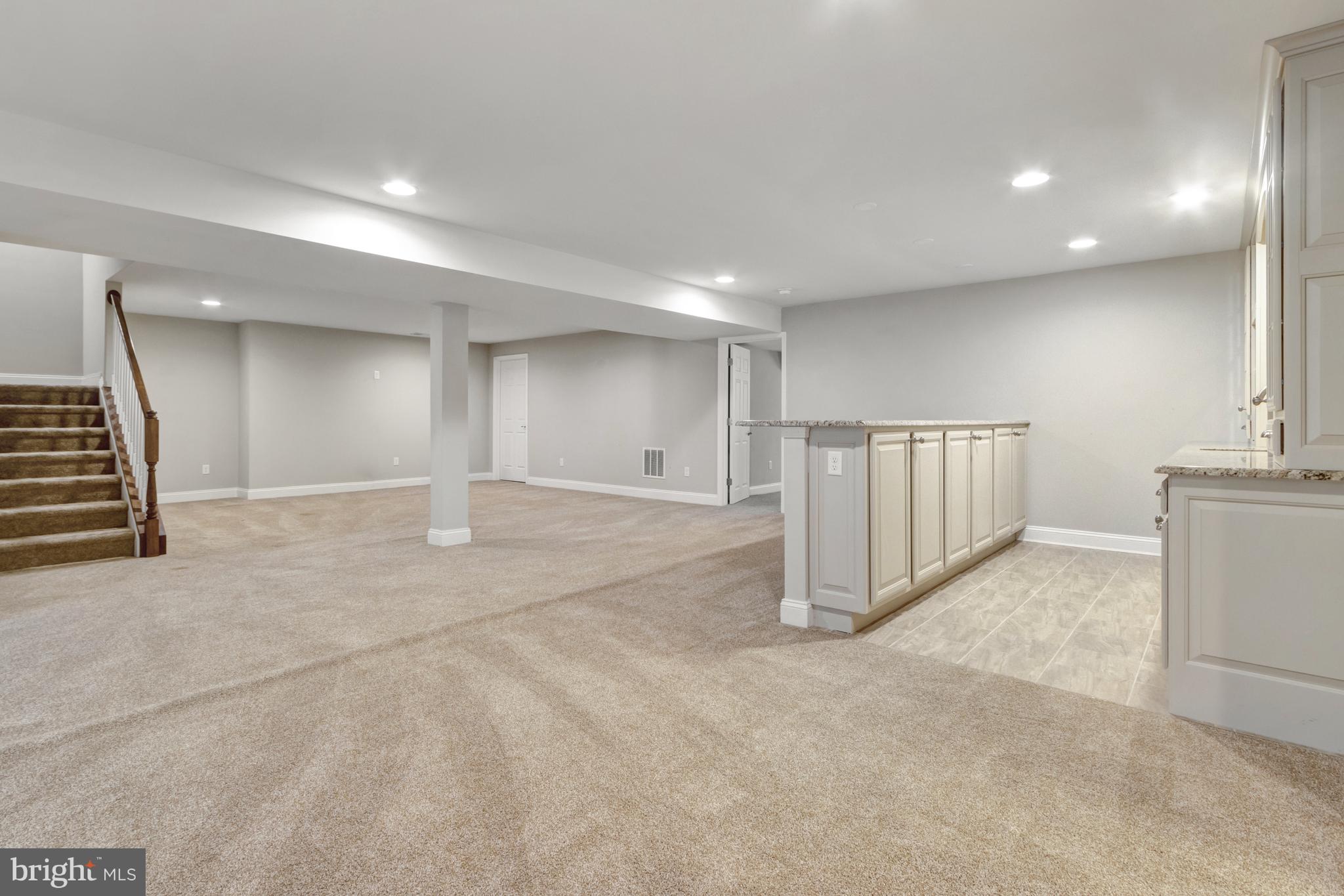 TIDEWATER LANDING - Residential