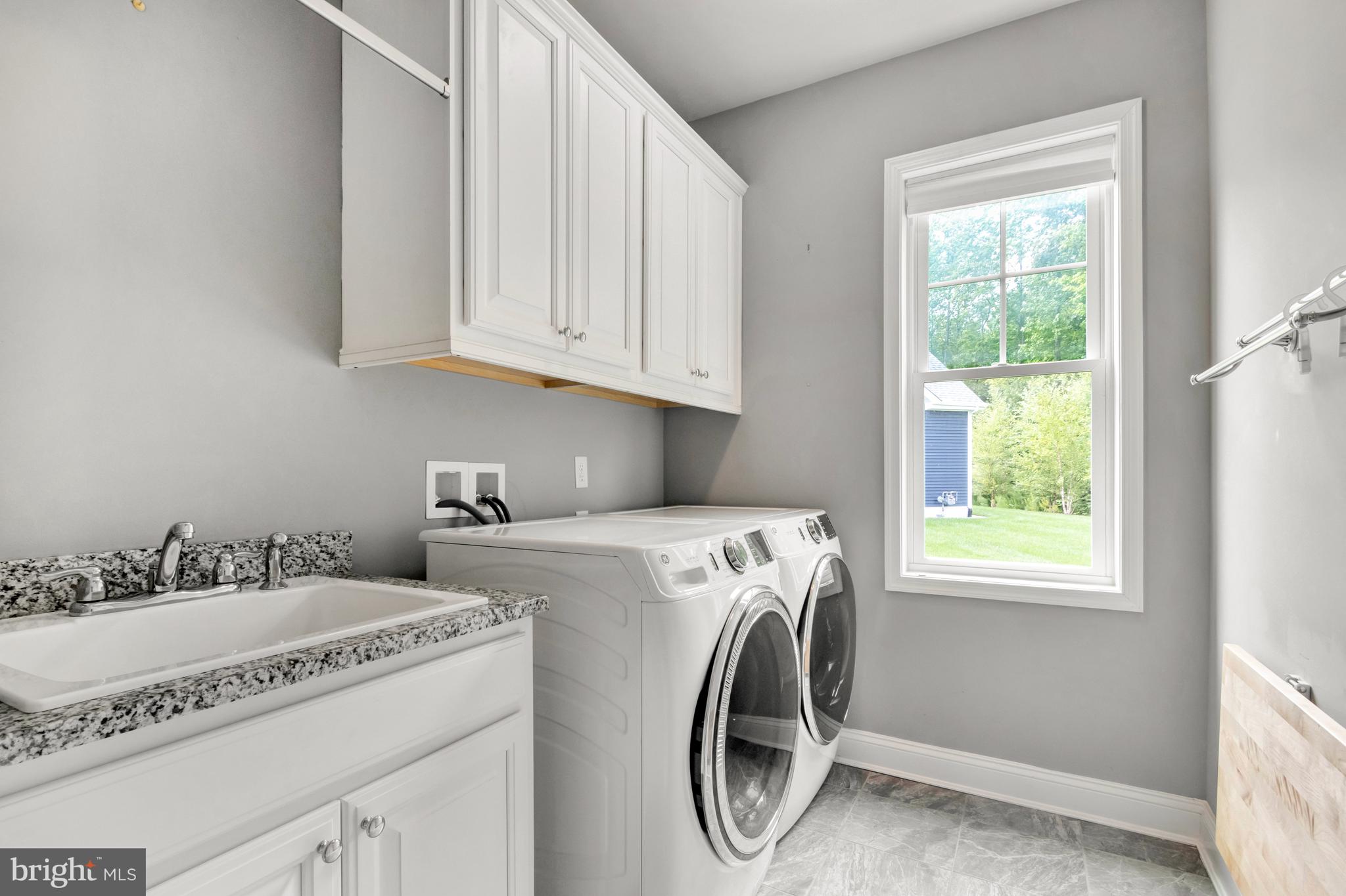 TIDEWATER LANDING - Residential