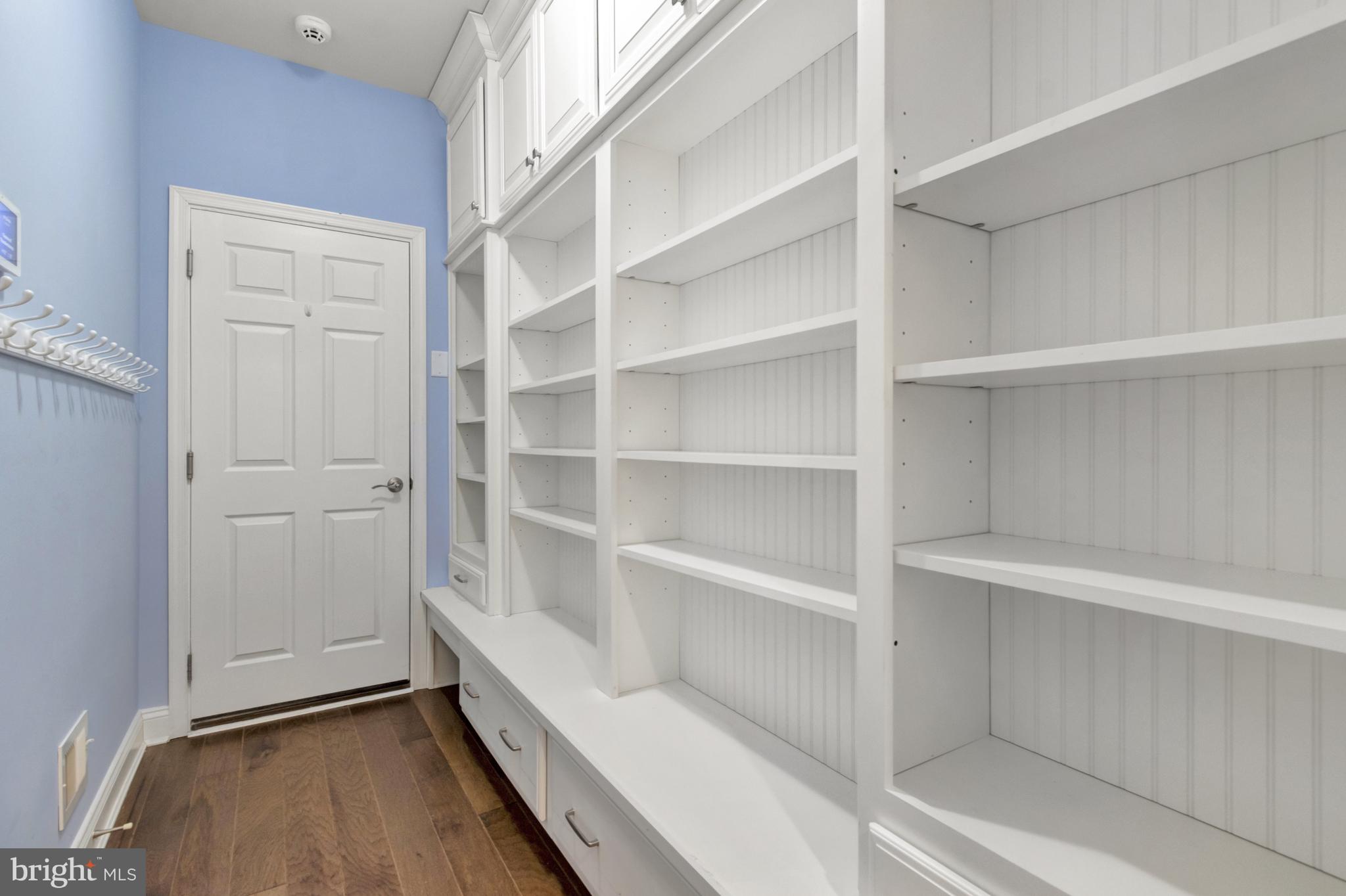 TIDEWATER LANDING - Residential