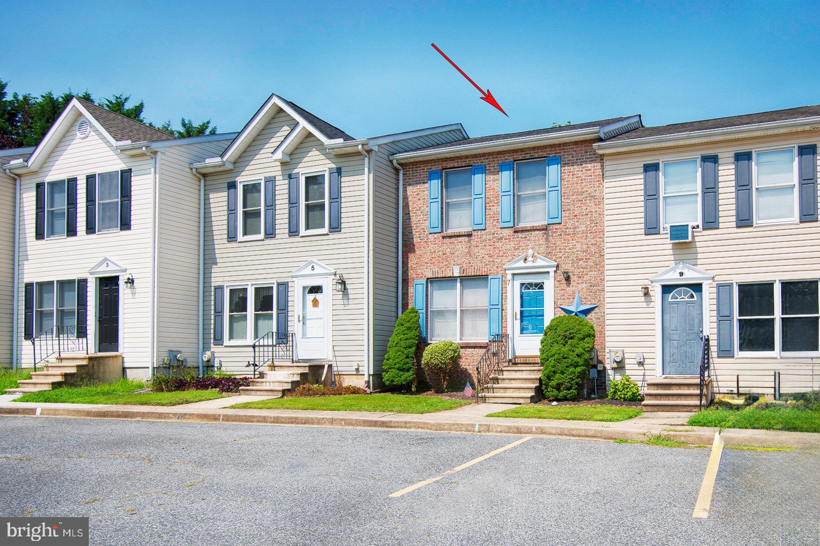 WHITEHALL WEST - Residential