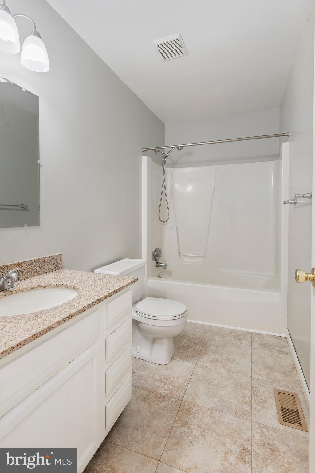 WHITEHALL WEST - Residential