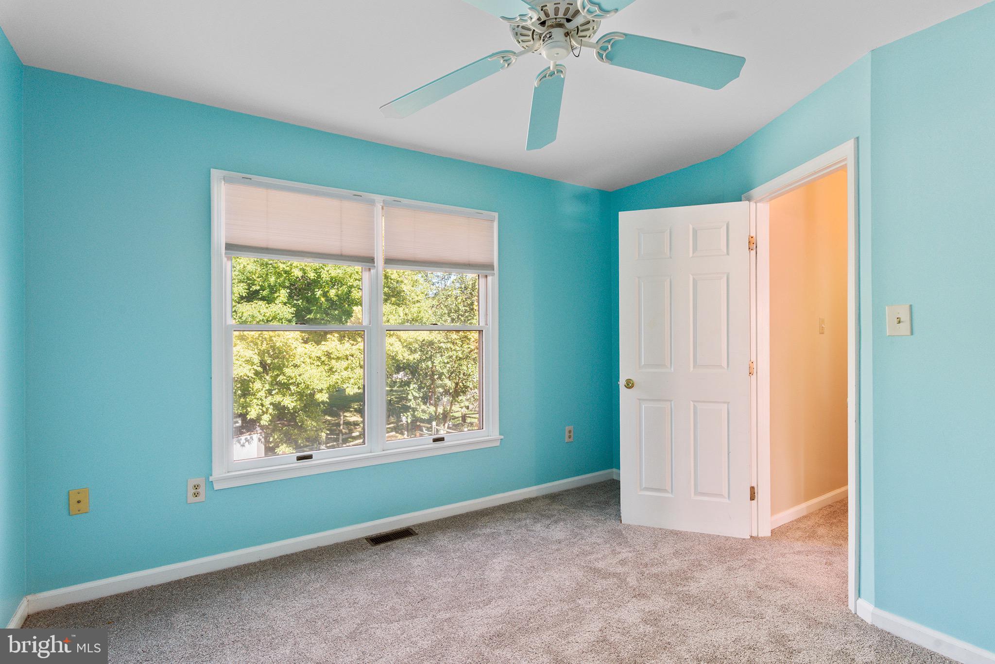 WHITEHALL WEST - Residential