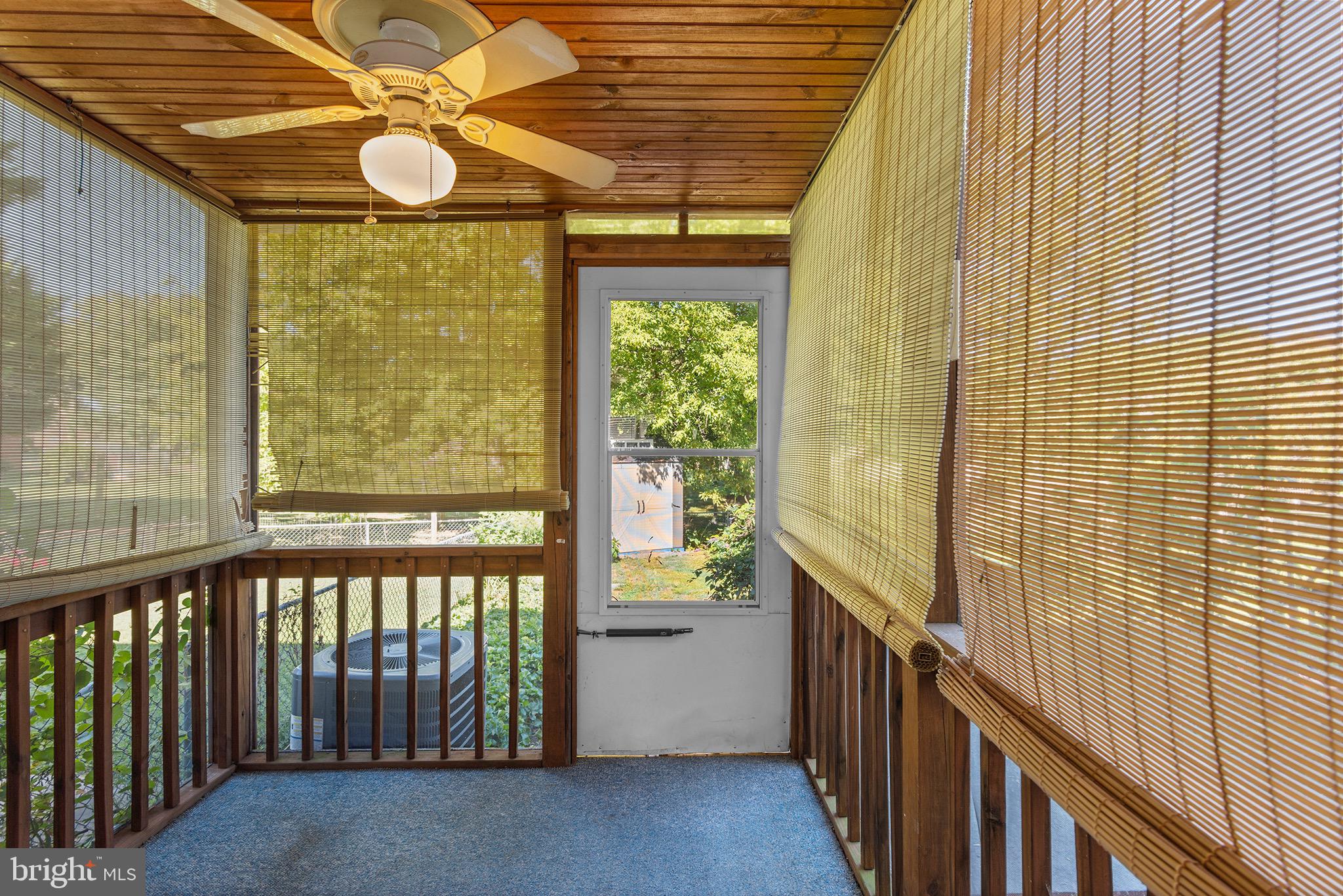 WHITEHALL WEST - Residential