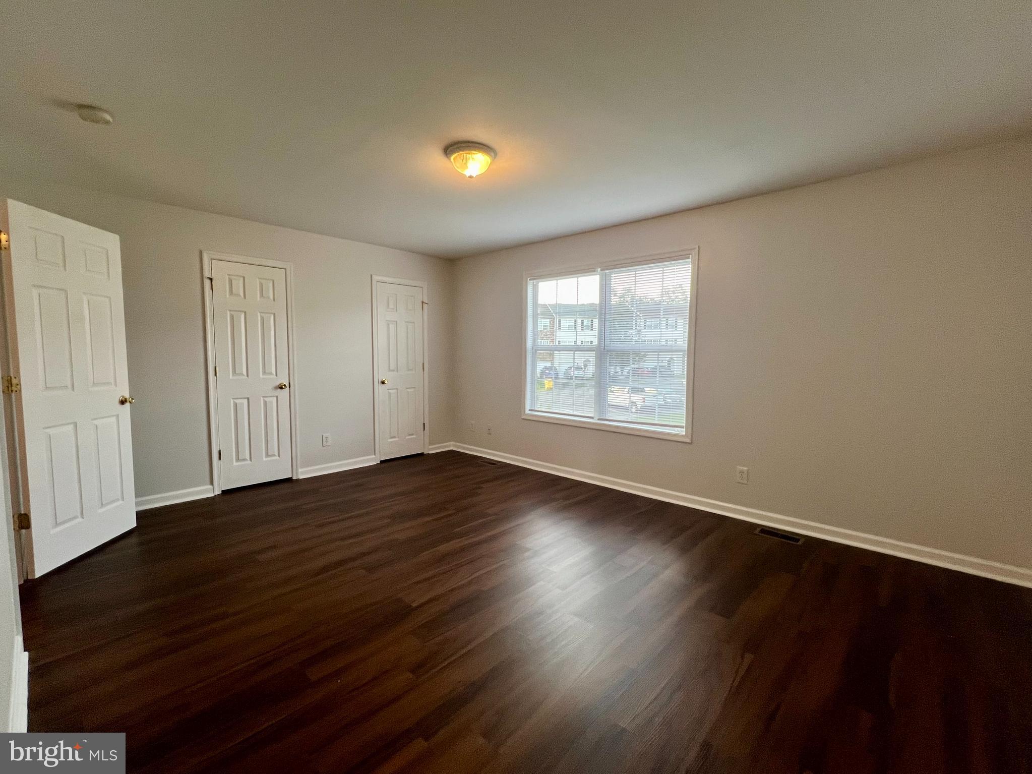 MILLS FARM - Residential