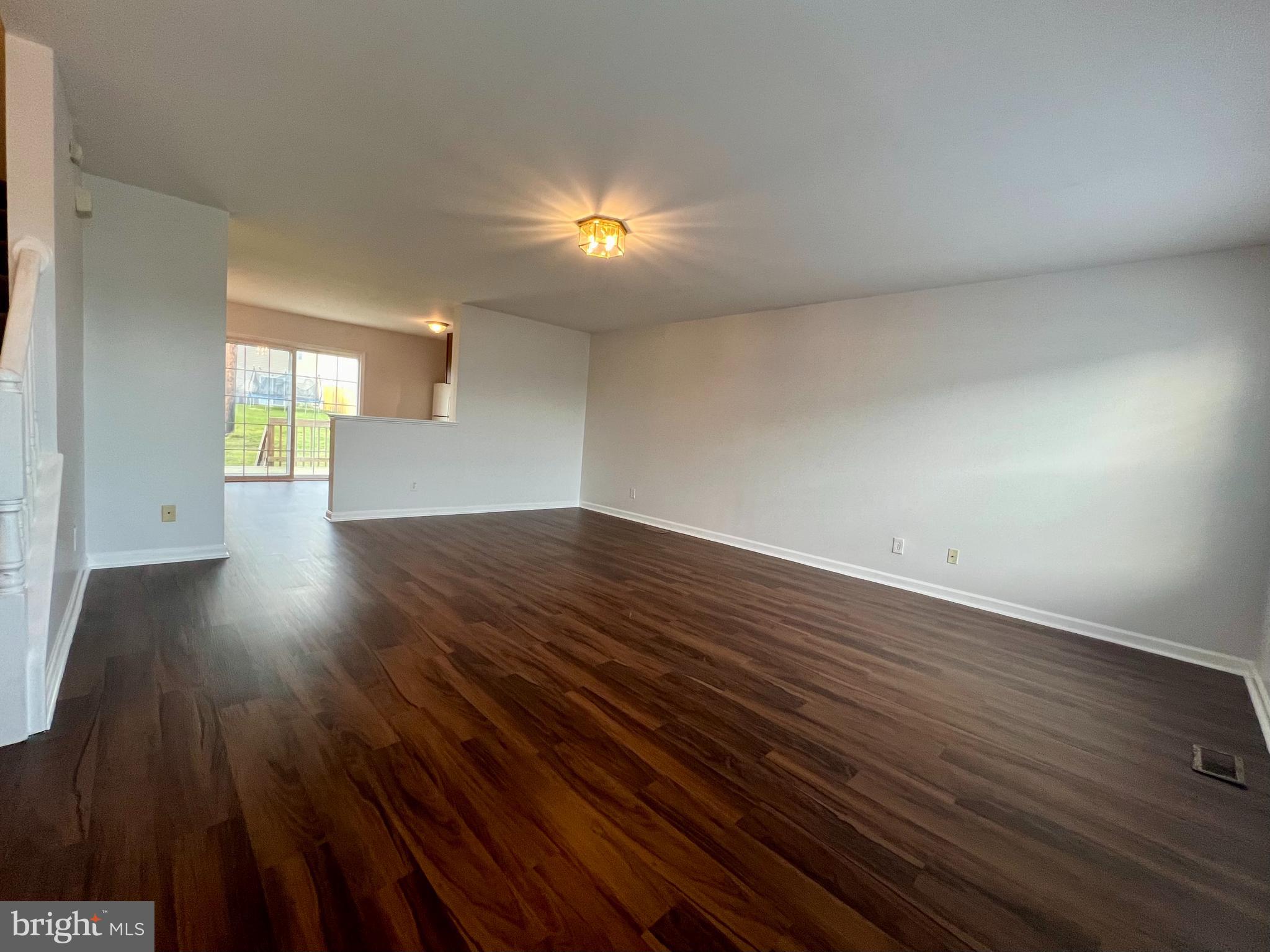 MILLS FARM - Residential