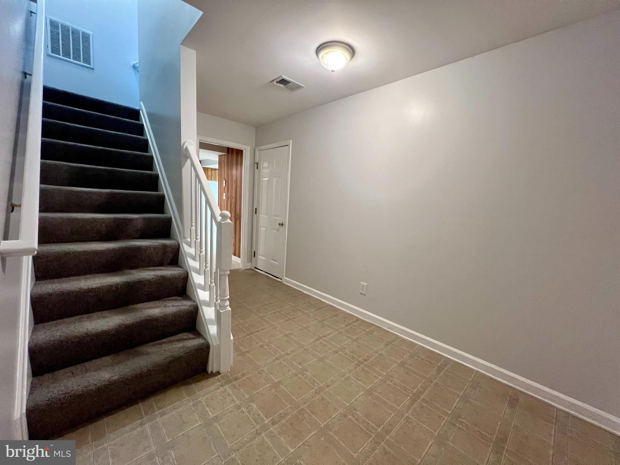 MILLS FARM - Residential