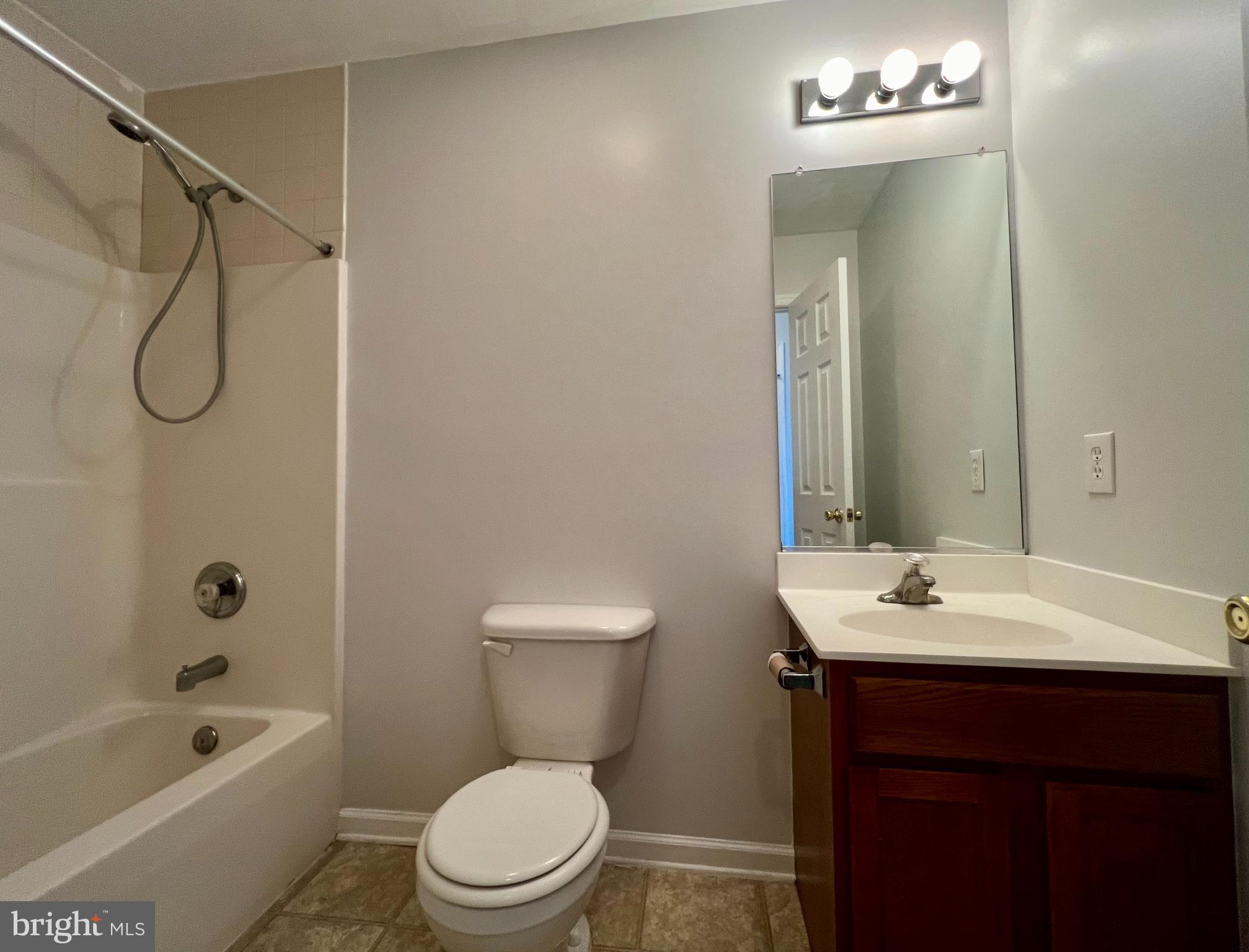 MILLS FARM - Residential