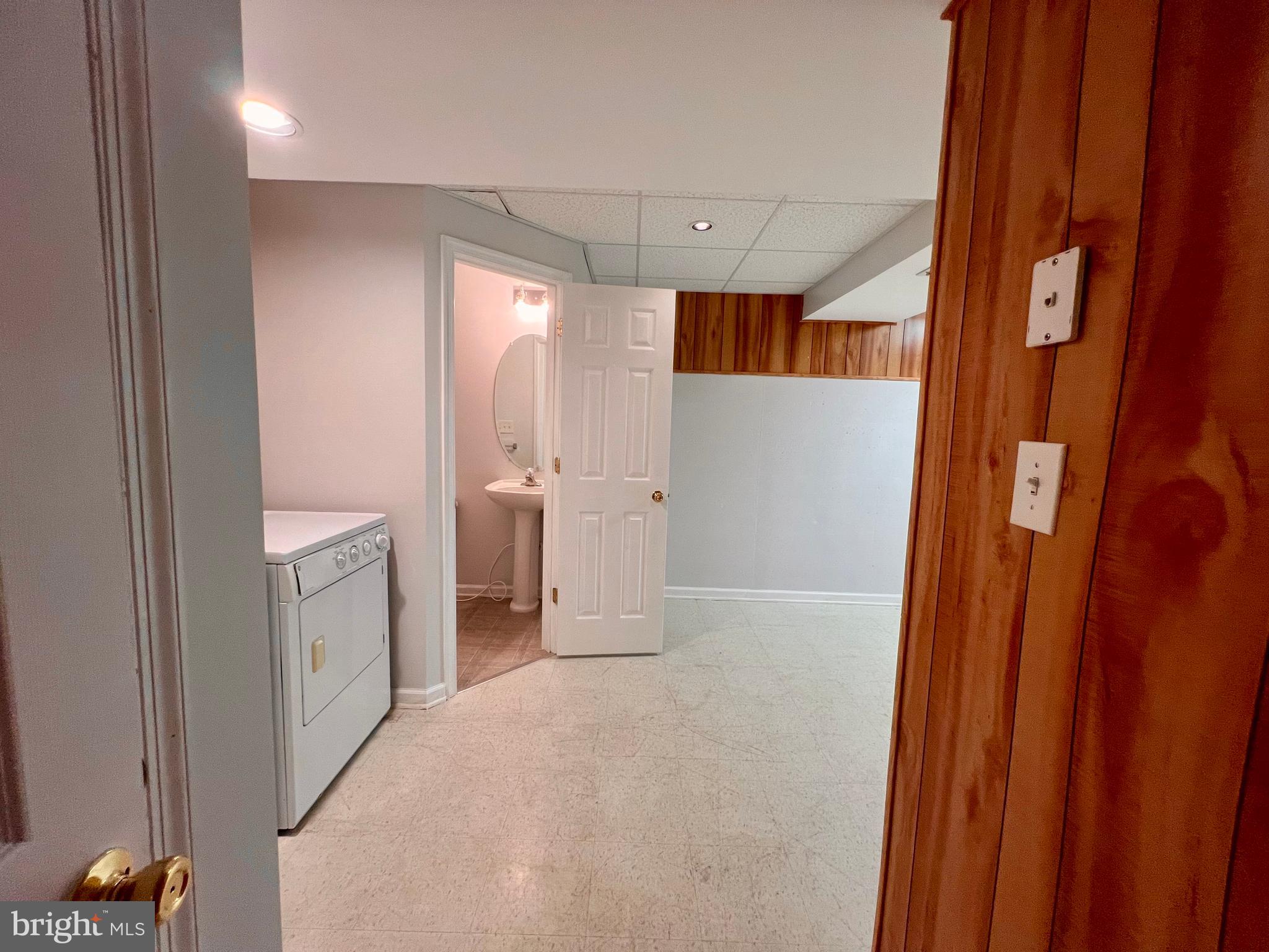 MILLS FARM - Residential