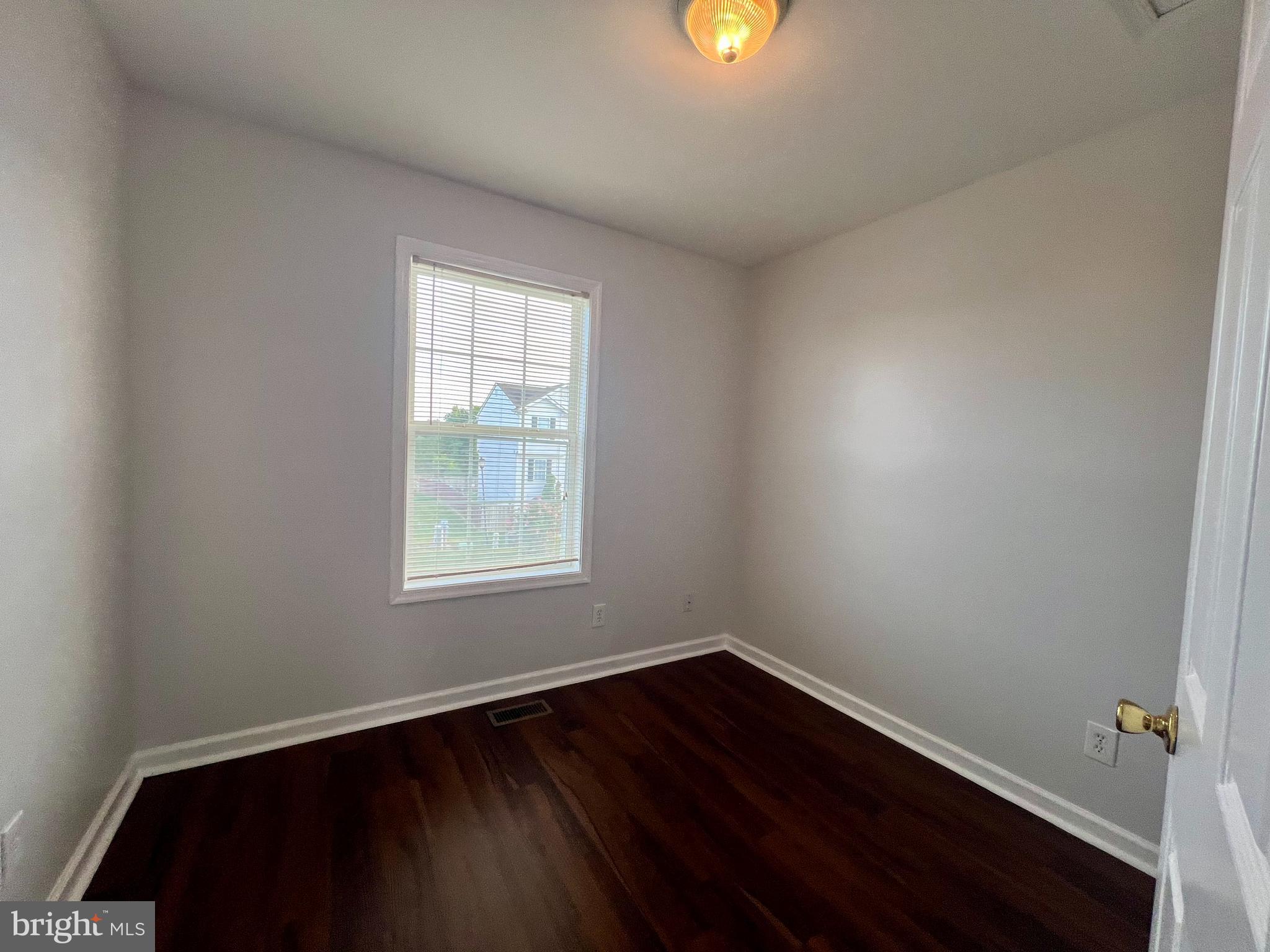 MILLS FARM - Residential