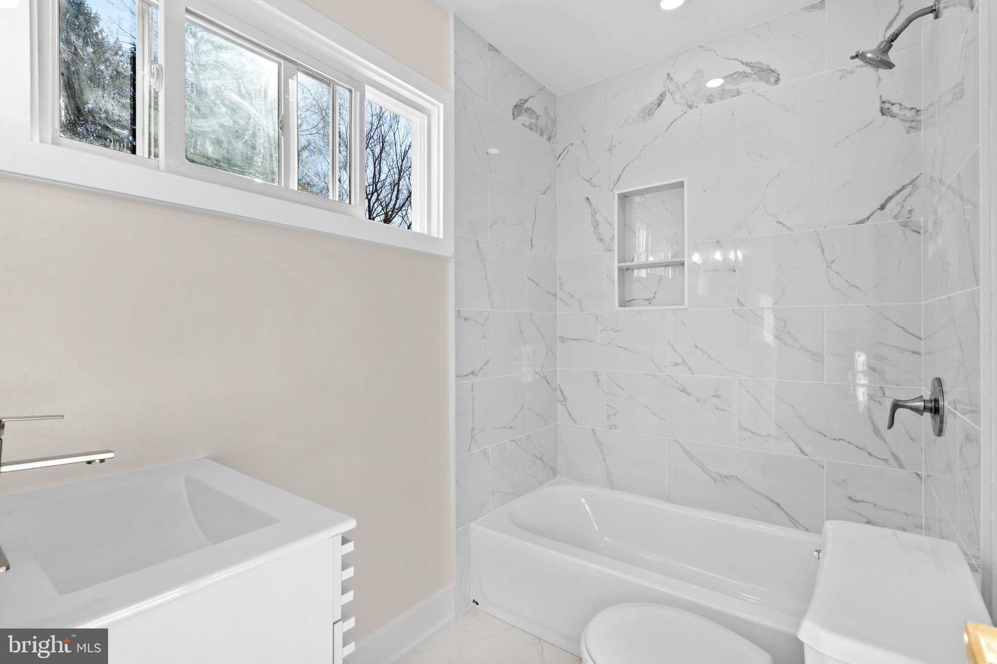 WILLOW GROVE - Residential