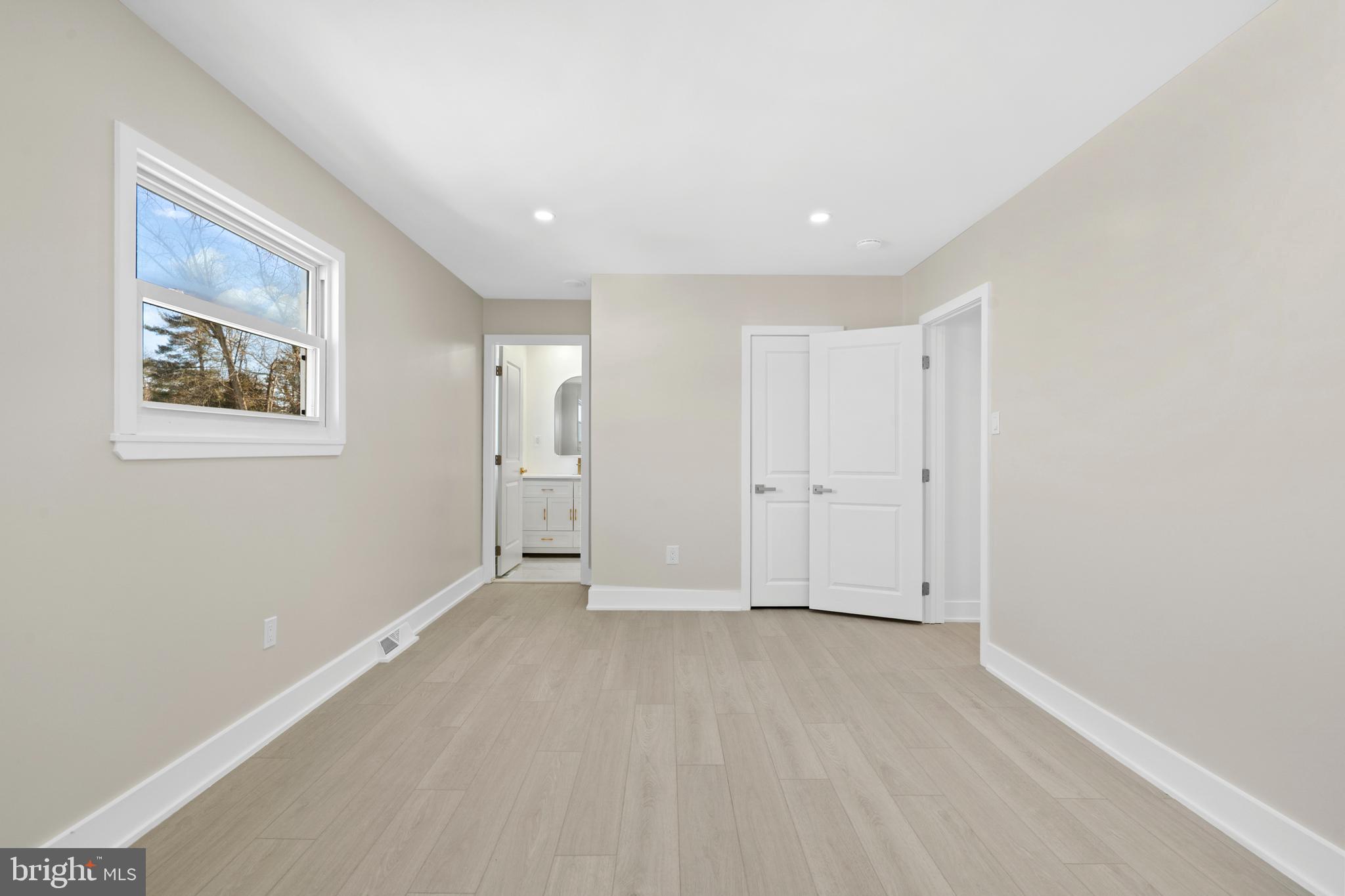 WILLOW GROVE - Residential