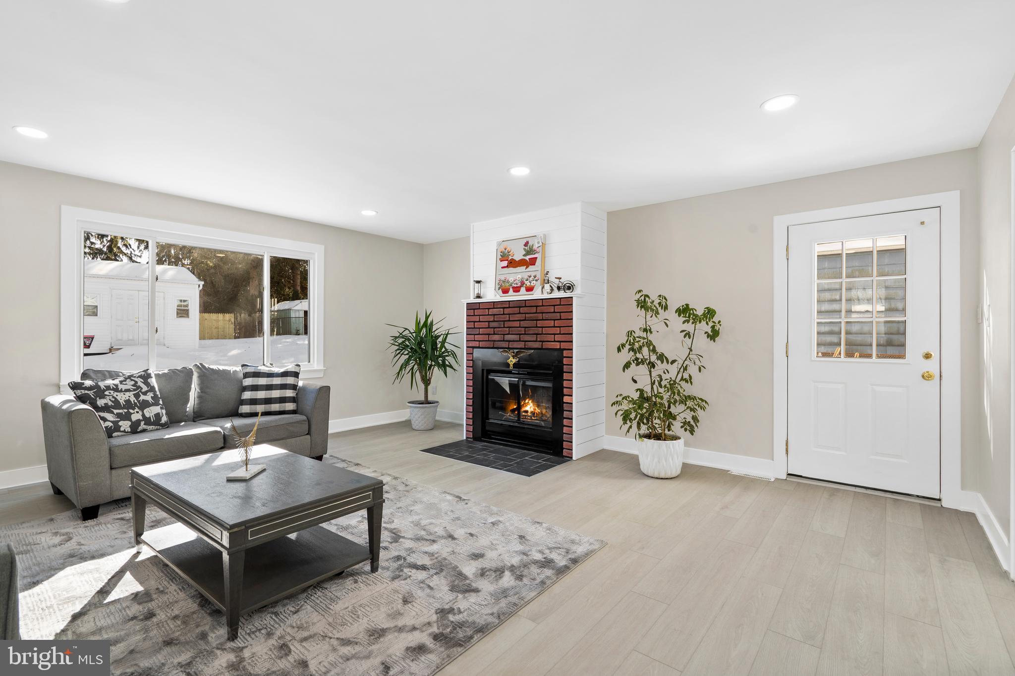 WILLOW GROVE - Residential