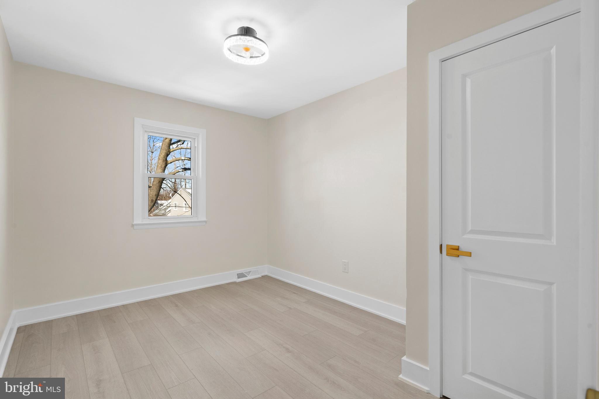 WILLOW GROVE - Residential