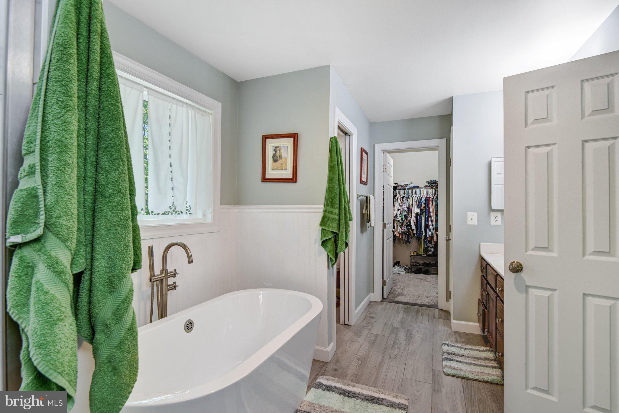 EMERALD OAKS - Residential